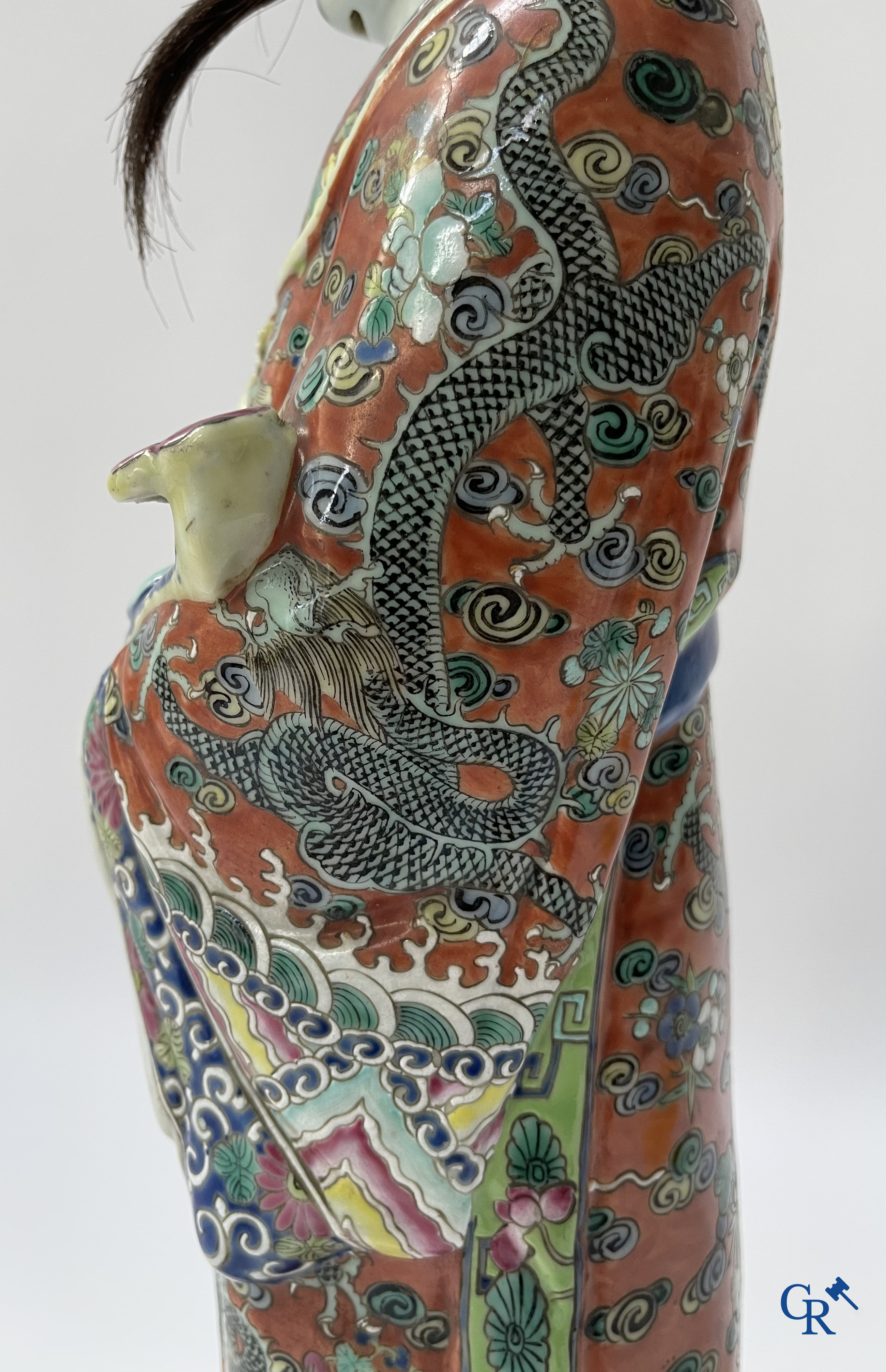 Art Asiatique, porcelaine chinoise. 3 figures d'immortels en porcelaine famille rose. 19ème siècle.