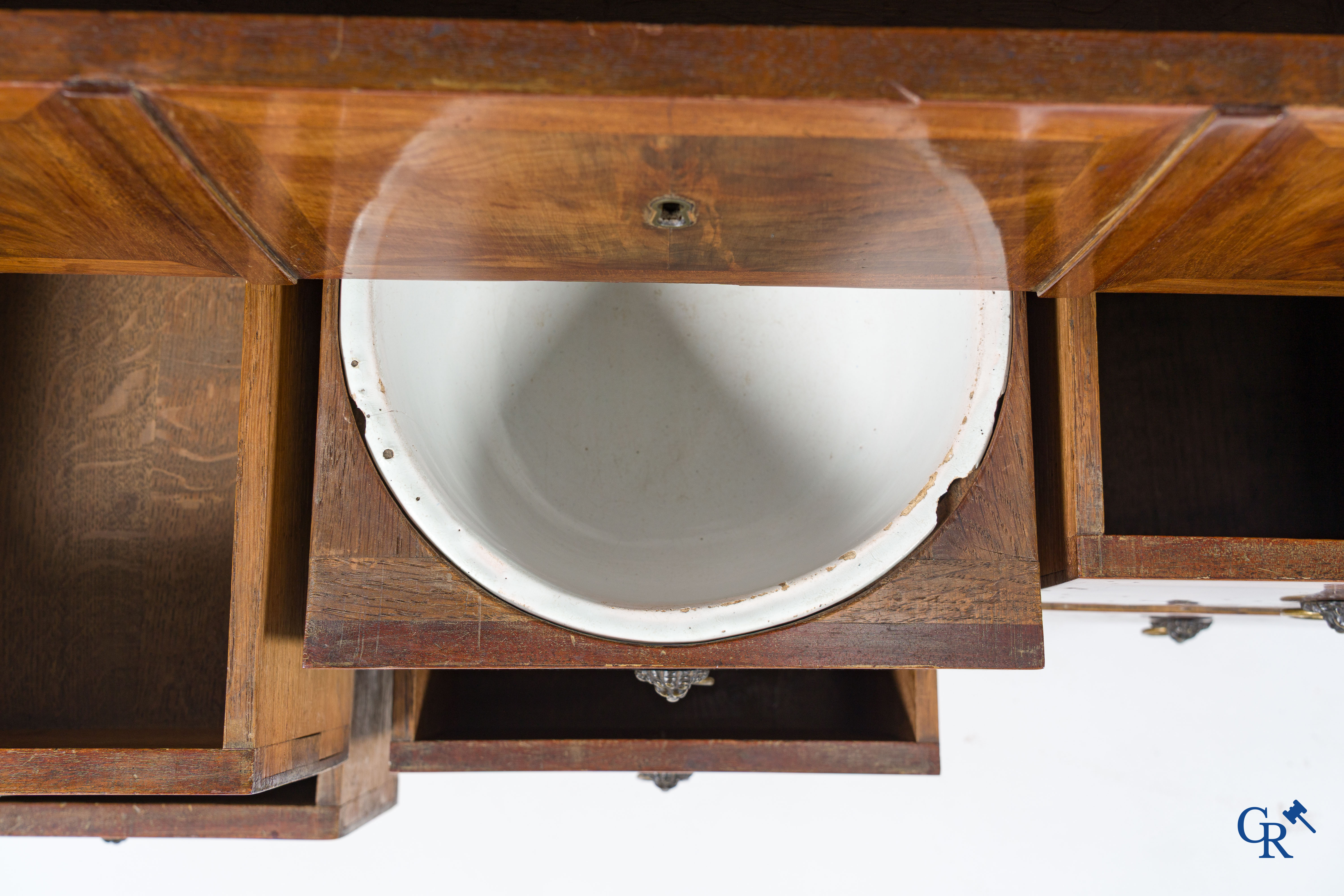 Chapuis, a mahogany wooden men's dressing table and ladies' dressing table with chiseled bronzes. Empire, circa 1810.