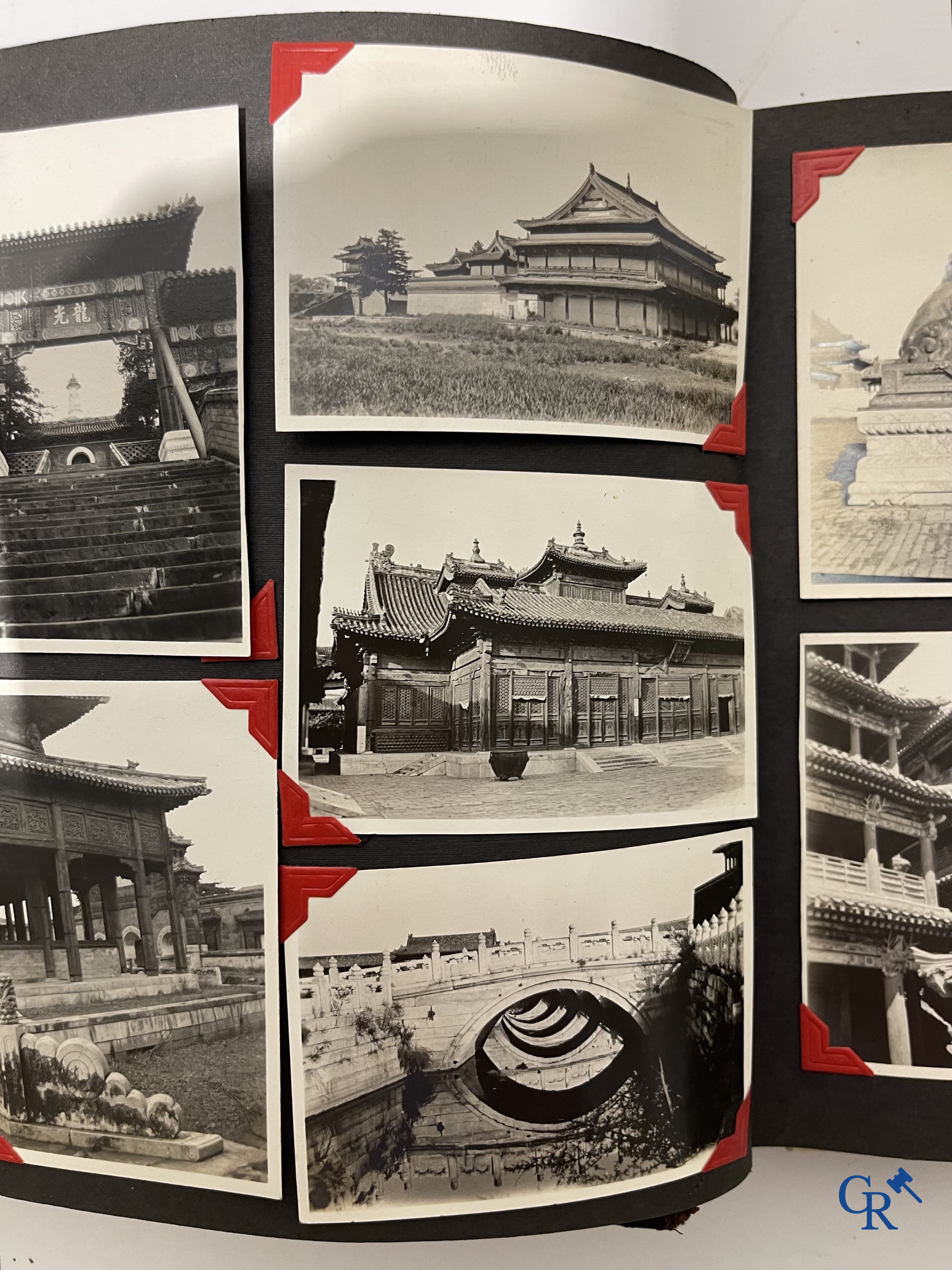 Aziatica, een belangrijk album met reisfoto's uit China. Onder andere Datong, Peking, Beijing, Hohhot, enz. Circa 1900.