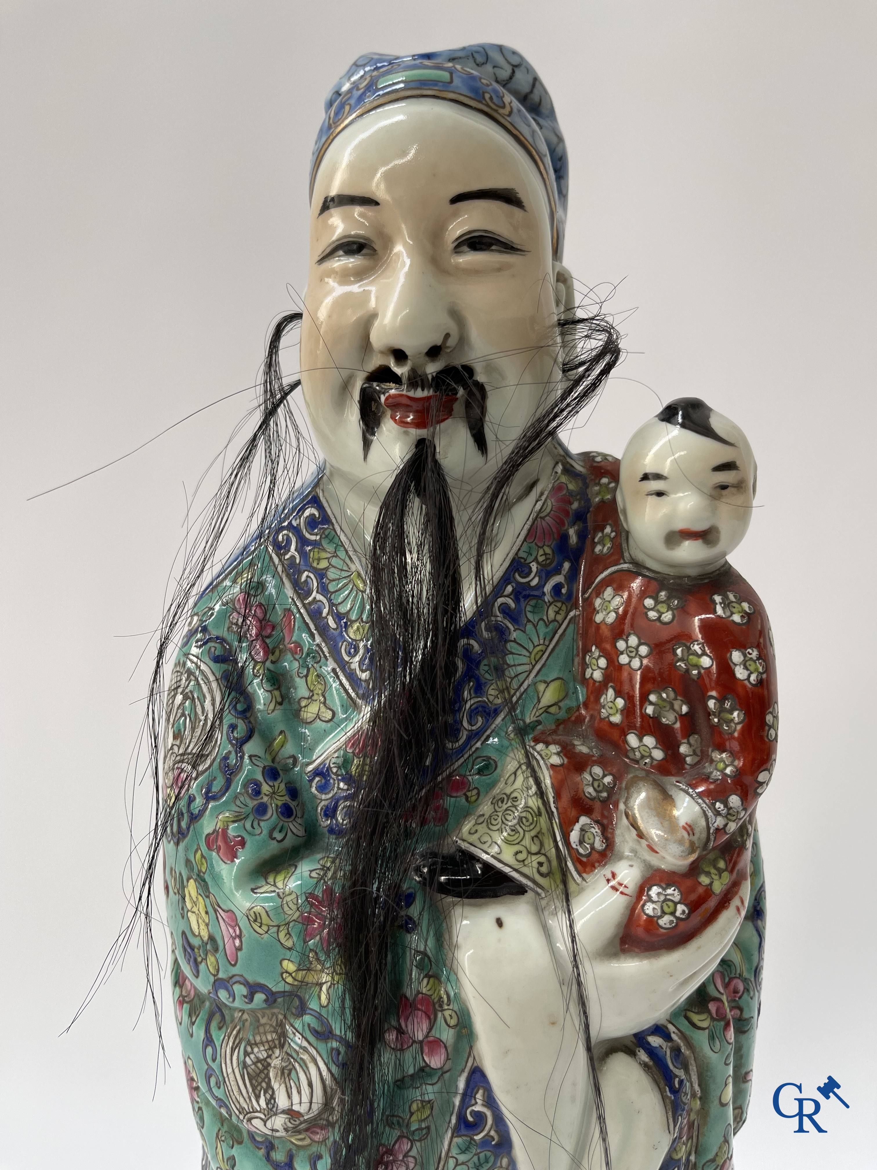 Art Asiatique, porcelaine chinoise. 3 figures d'immortels en porcelaine famille rose. 19ème siècle.