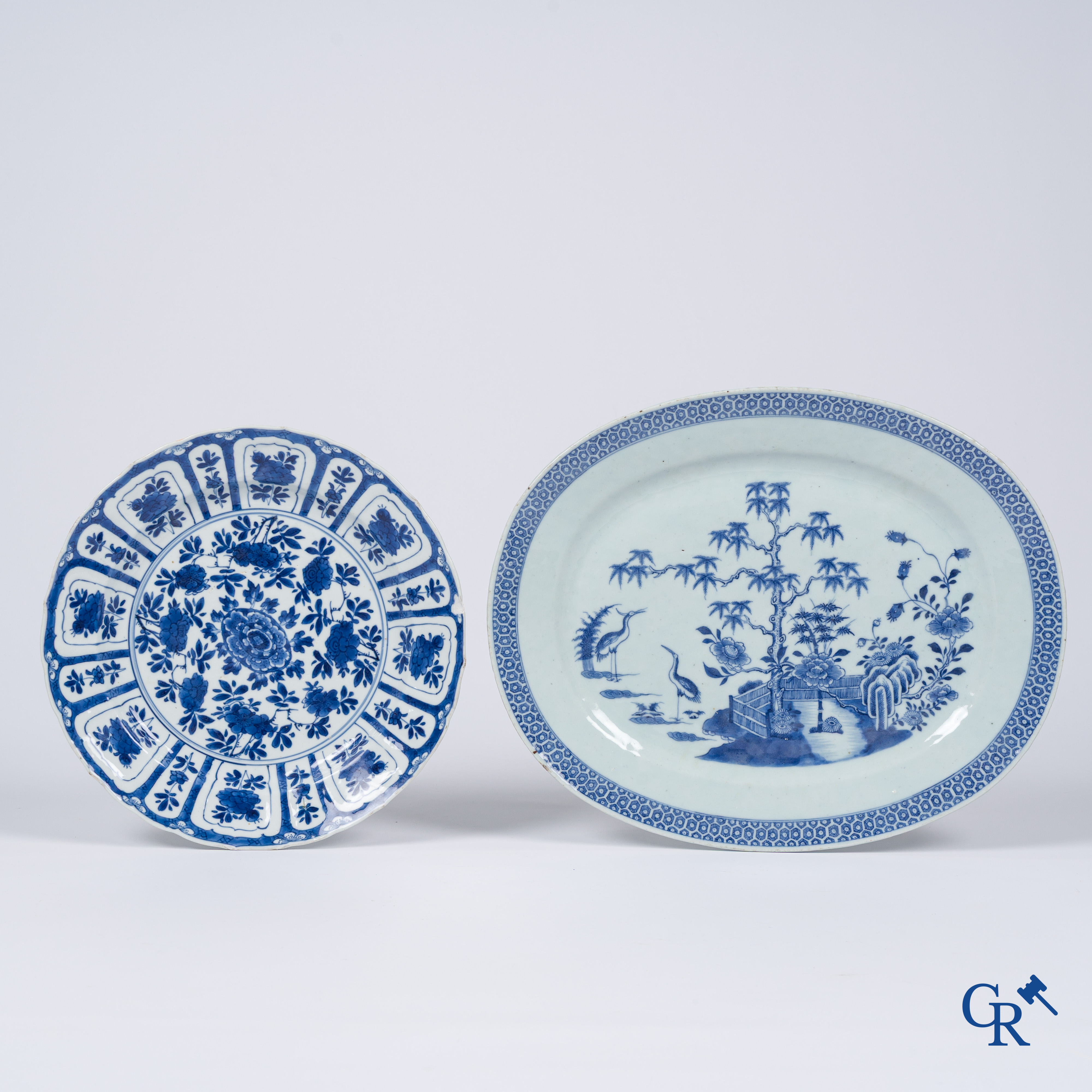 Asian Art, Chinese porcelain, 5 pieces blue and white porcelain. 18th-19th century.