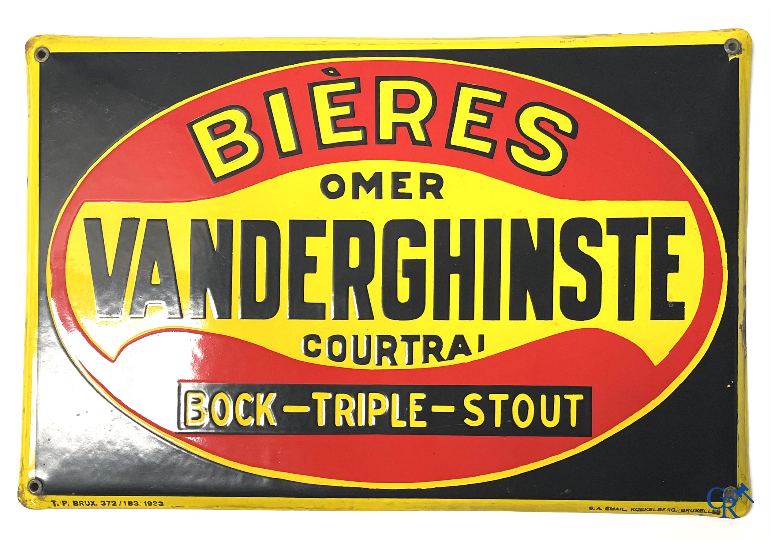 Emaille reclamebord voor de bieren van Omer Vanderghinste te Kortrijk. Bock-Triple-Stout. Emaillerie Koekelberg 1933.