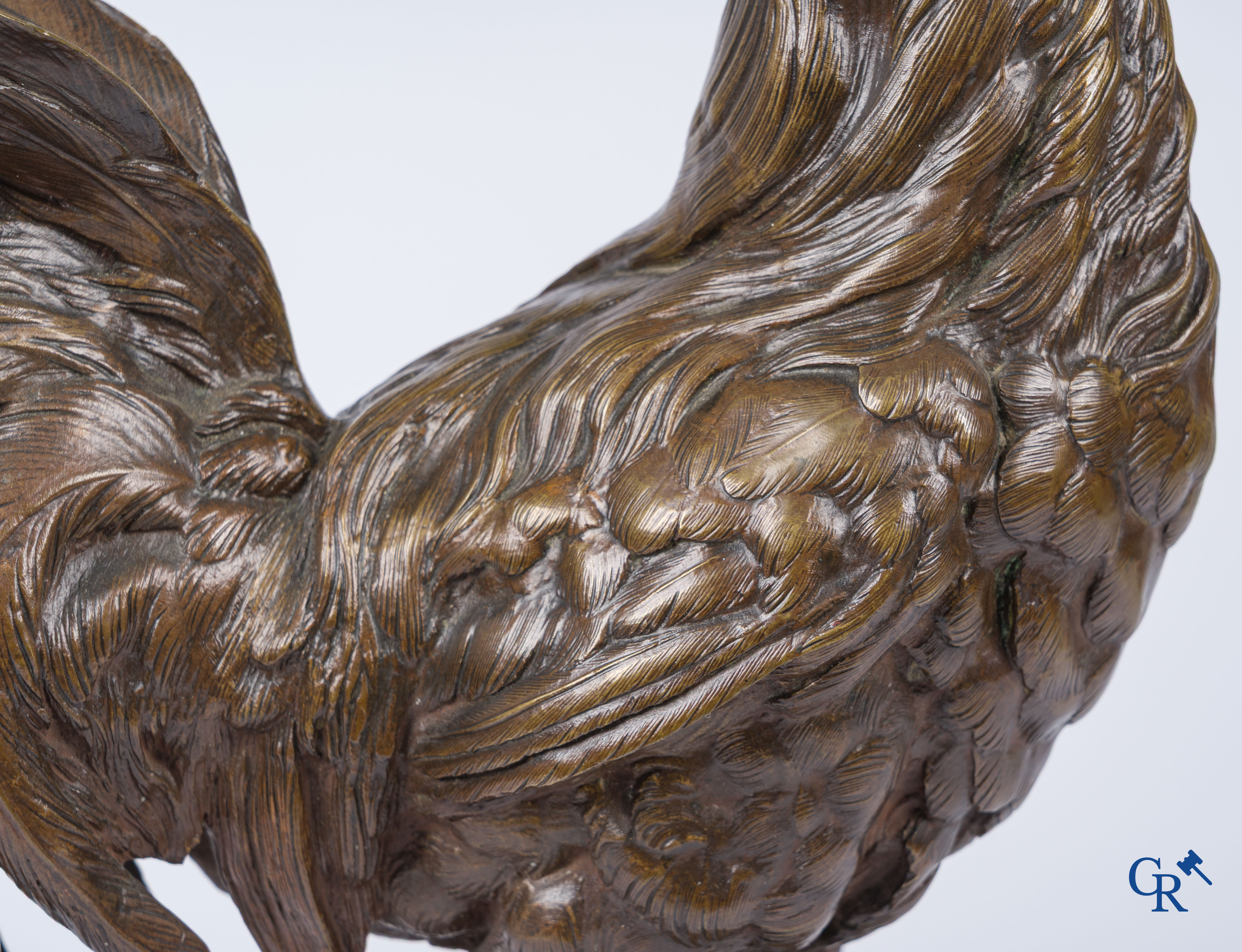 A Barye. Bronzen haan met bruine patine. Gesigneerd. 19e eeuw.