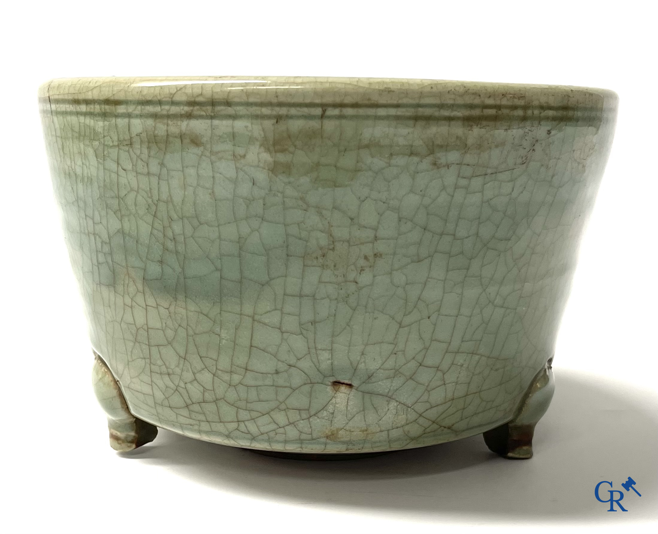 Asian Art, Lot with Chinese porcelain and pottery. 18th-19th century.