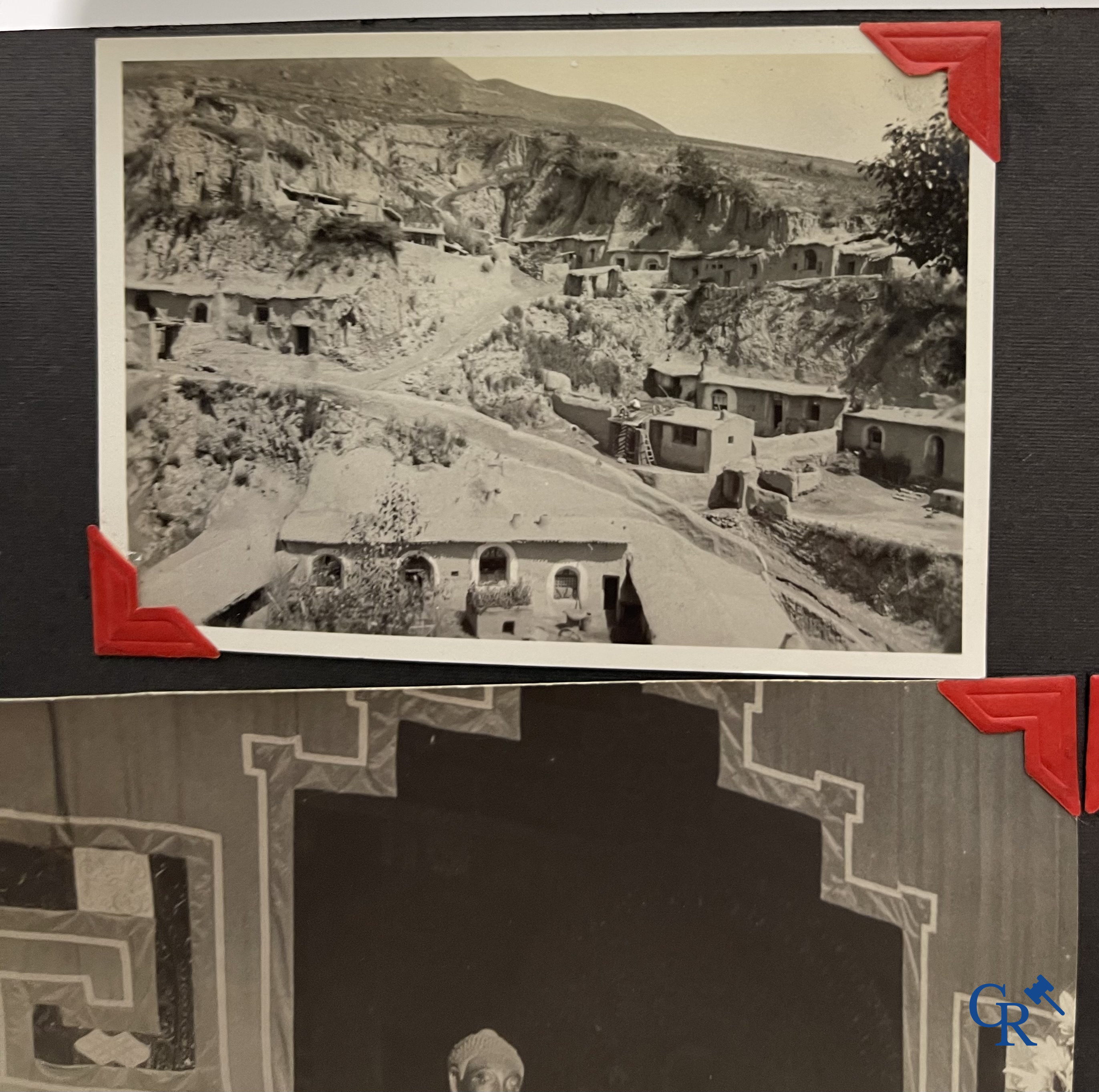 Aziatica, een belangrijk album met reisfoto's uit China. Onder andere Datong, Peking, Beijing, Hohhot, enz. Circa 1900.