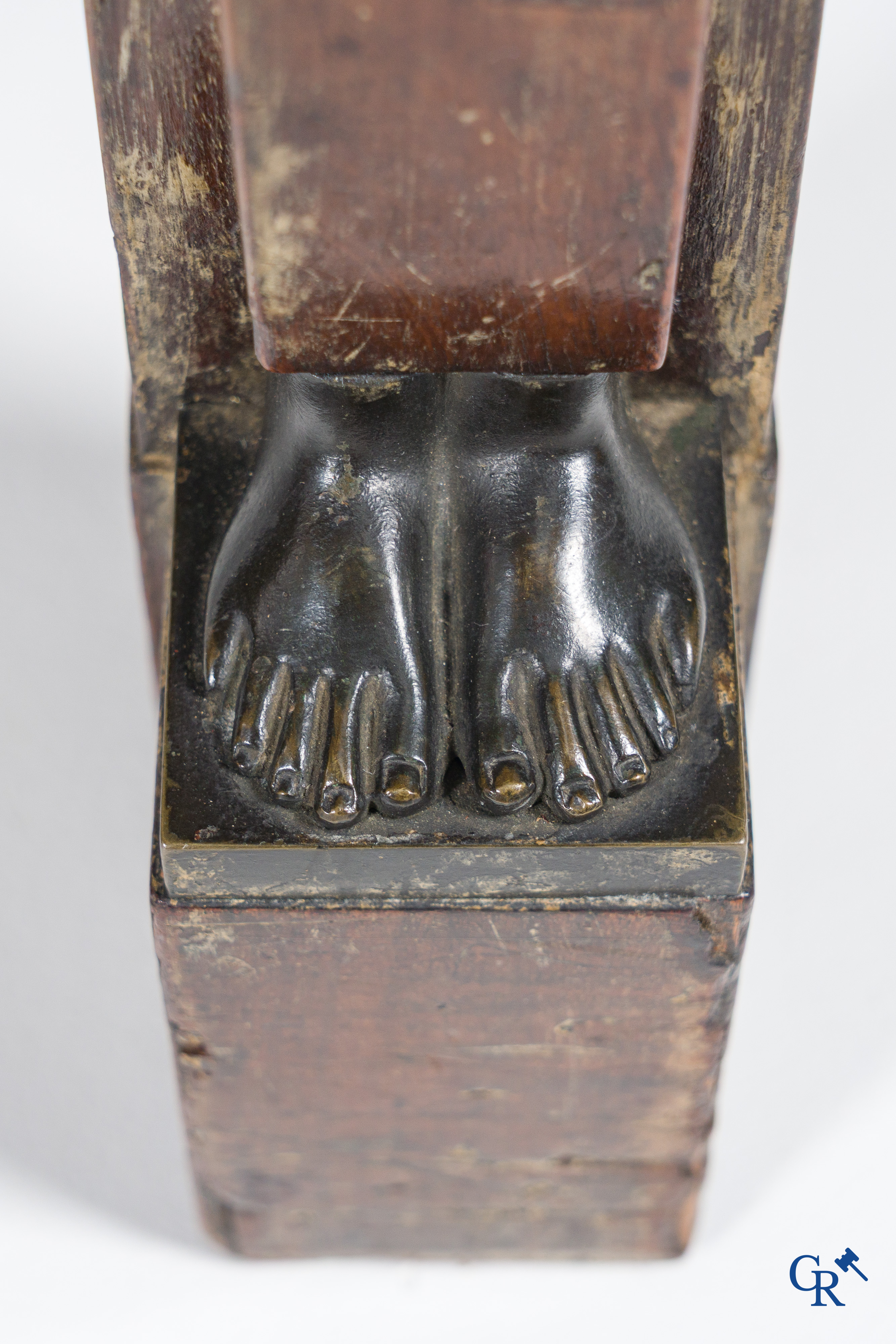 Chapuis, a mahogany wooden men's dressing table and ladies' dressing table with chiseled bronzes. Empire, circa 1810.