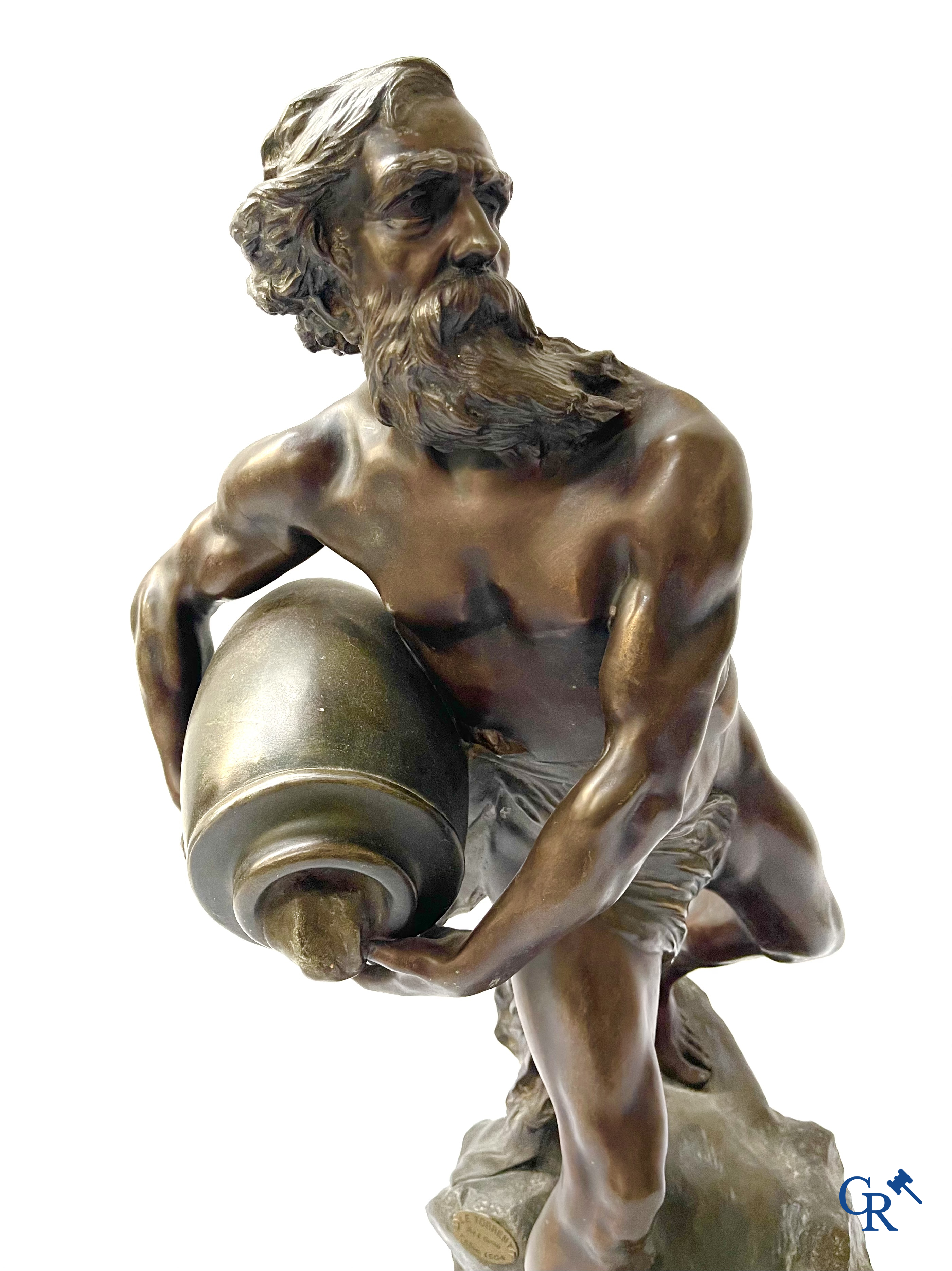 Jules Caussé (1869-1938) "Le Torrent", Salon 1904. Grande statue à patine brune en régule.