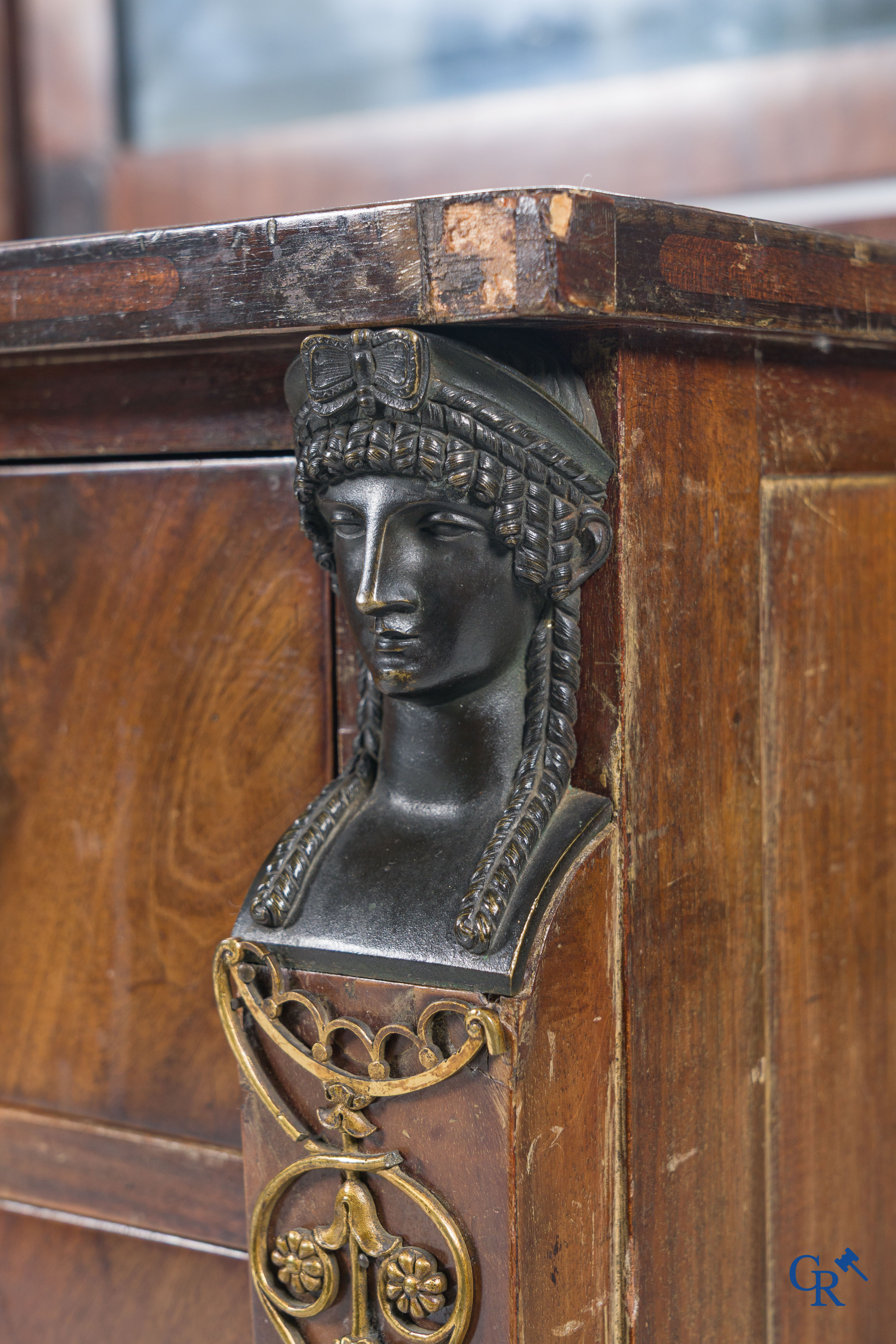 Chapuis, a mahogany wooden men's dressing table and ladies' dressing table with chiseled bronzes. Empire, circa 1810.