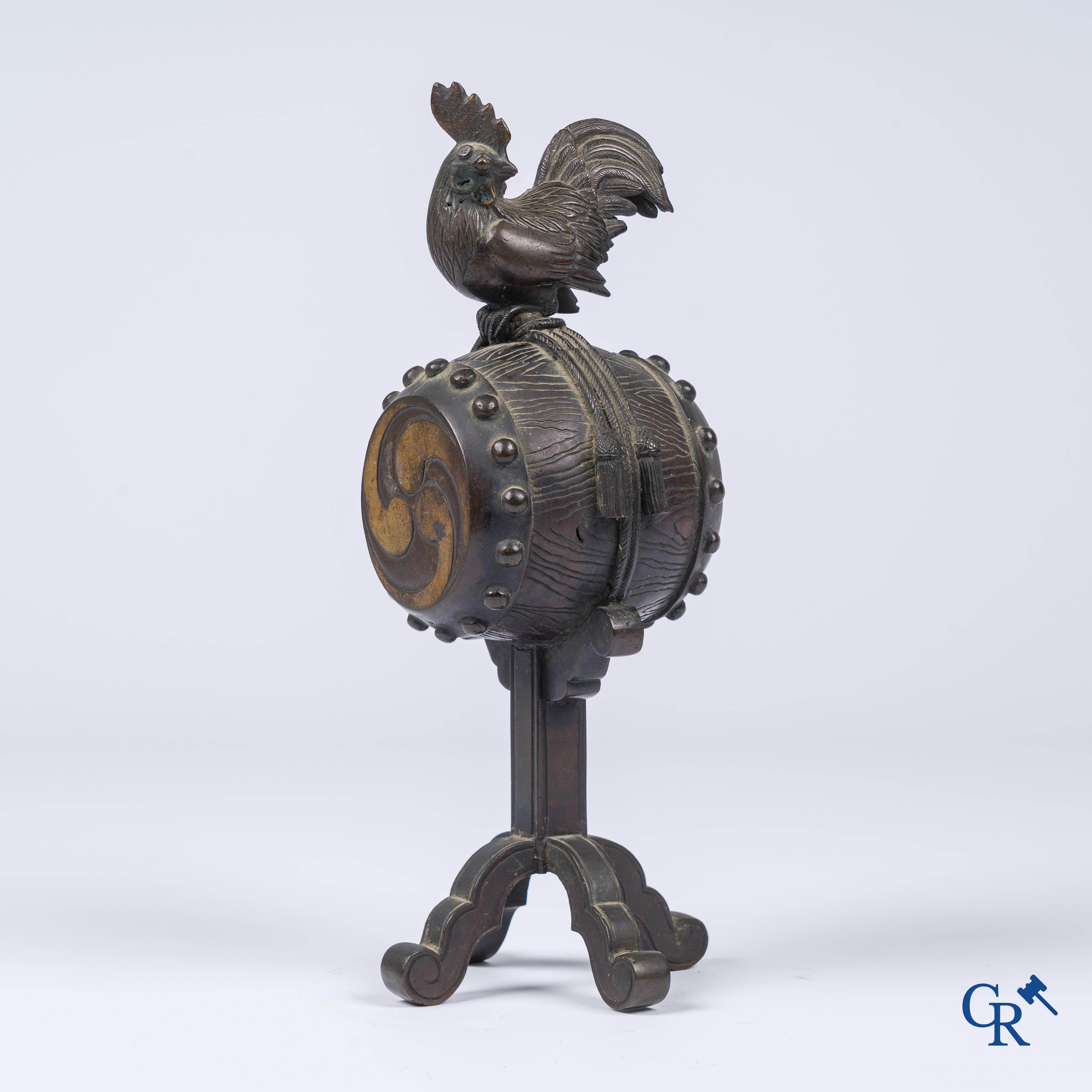 Asian Art, a Japanese bronze incense burner with a rooster on a barrel. Meiji era.