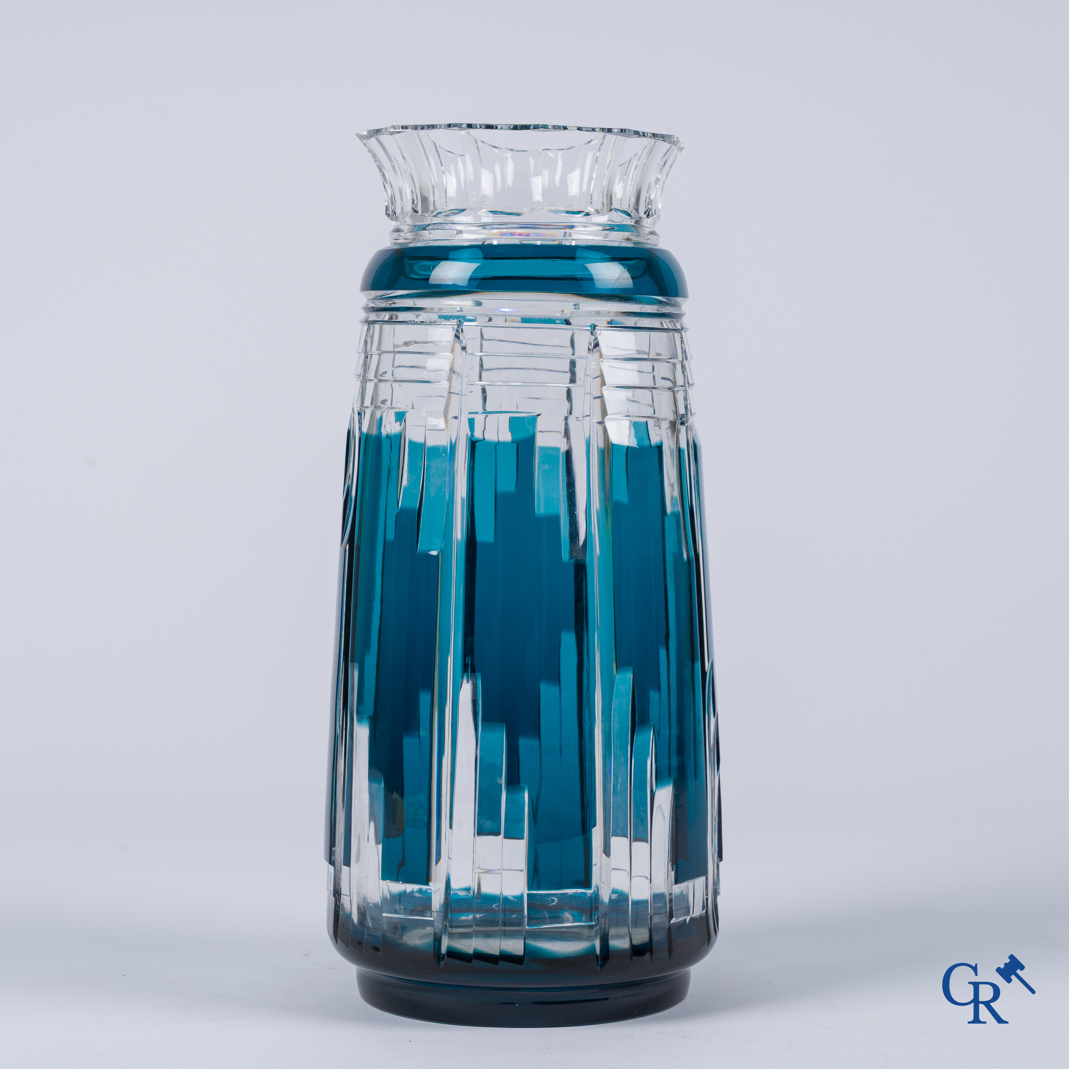 Art Deco, Val Saint Lambert. Vaas in groen-blauw en helder kristal. Circa 1930. Gemerkt.