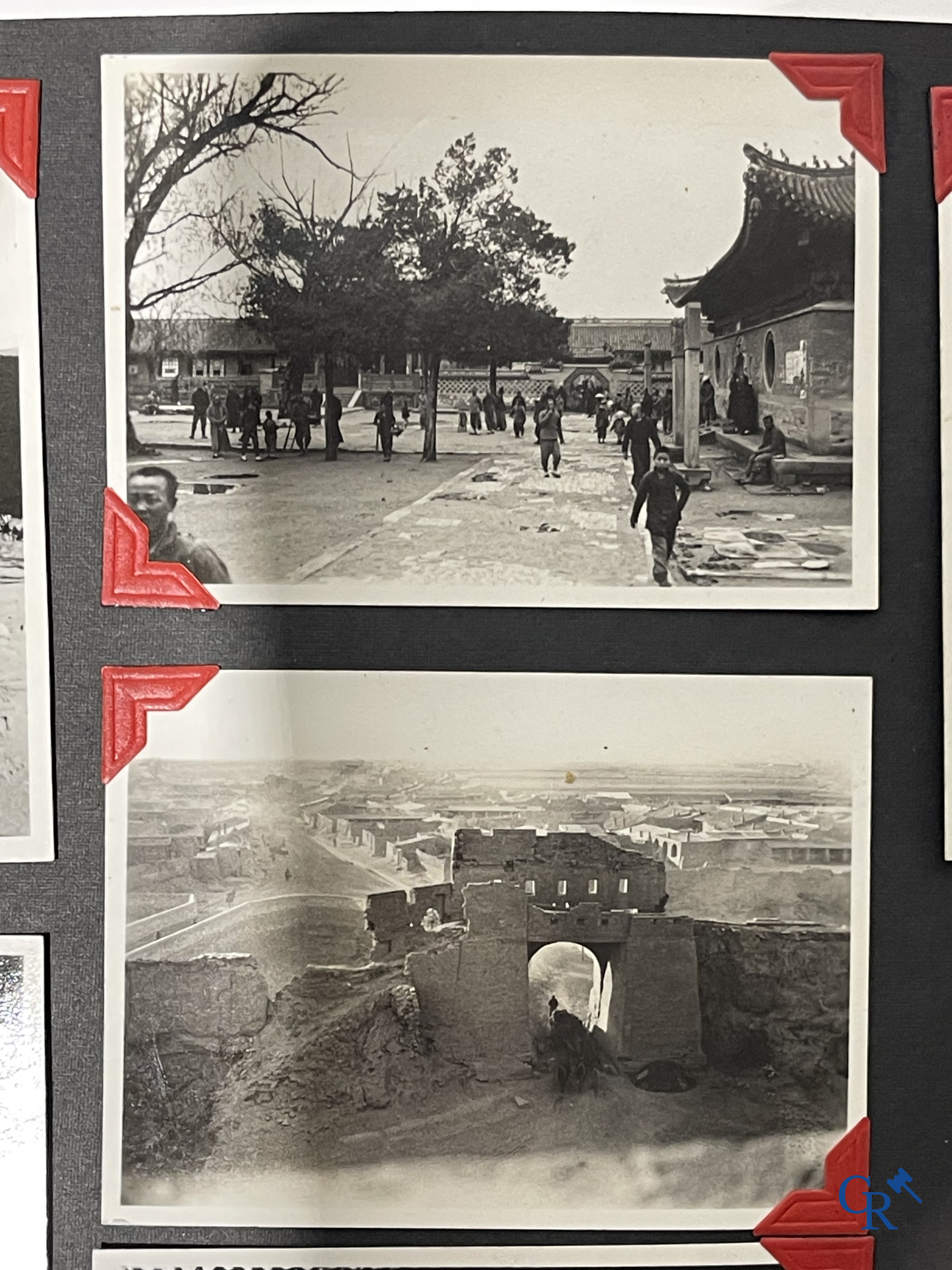 Aziatica, een belangrijk album met reisfoto's uit China. Onder andere Datong, Peking, Beijing, Hohhot, enz. Circa 1900.