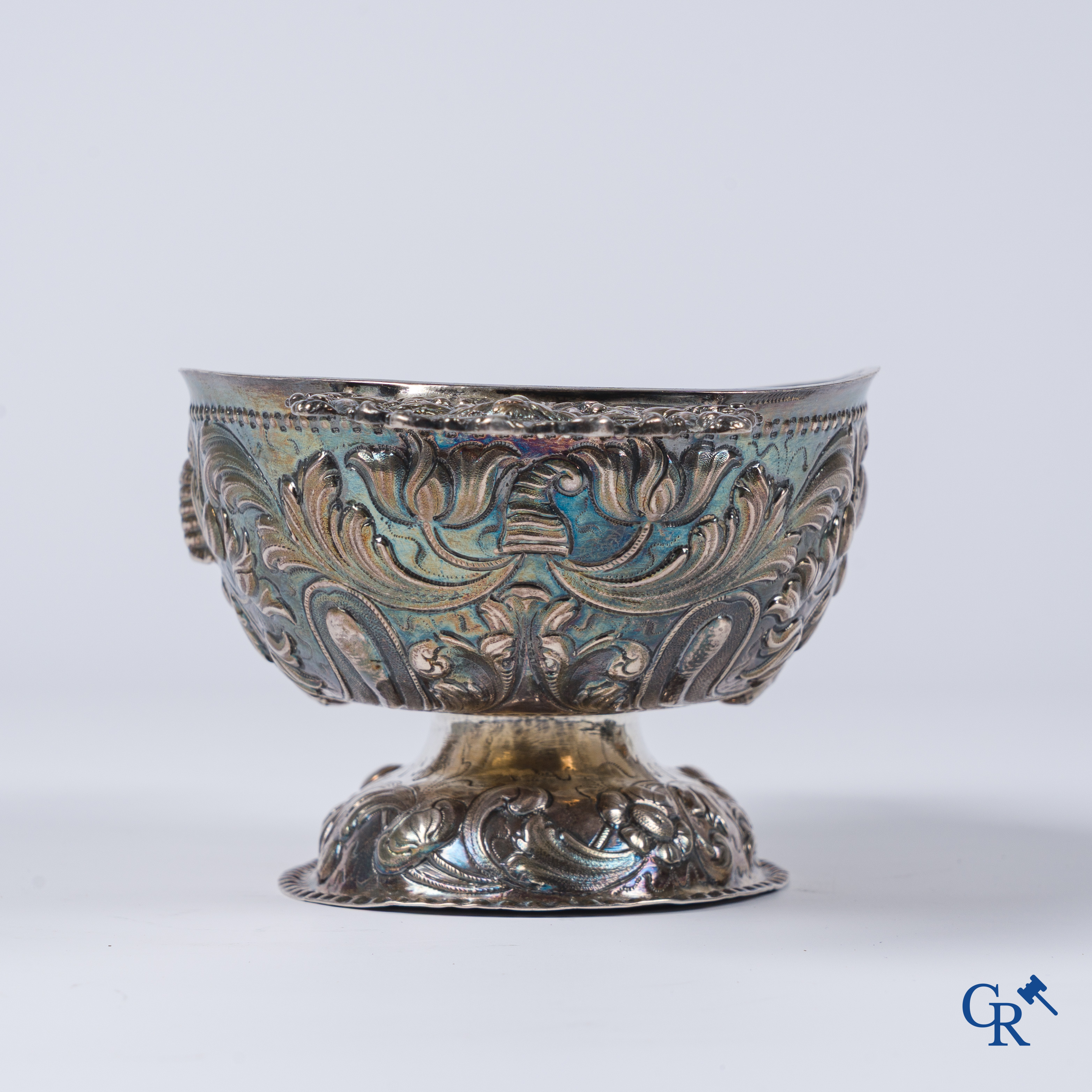 Silver brandy bowl. Dated 1742, various hallmarks. Weight: 233 gr.