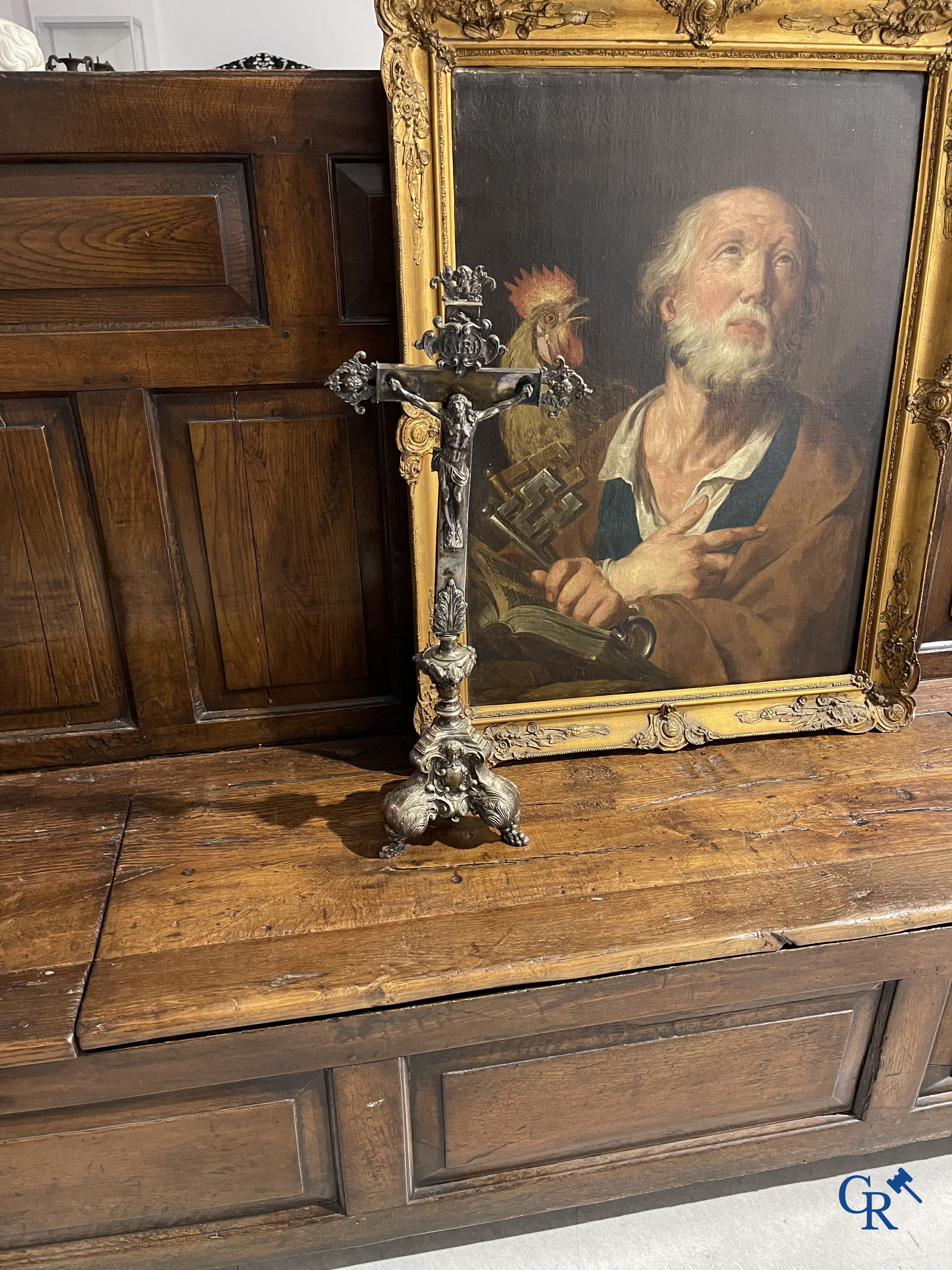 Religious objects. A large silver-plated bronze crucifix. Baroque, 17th-18th century.
