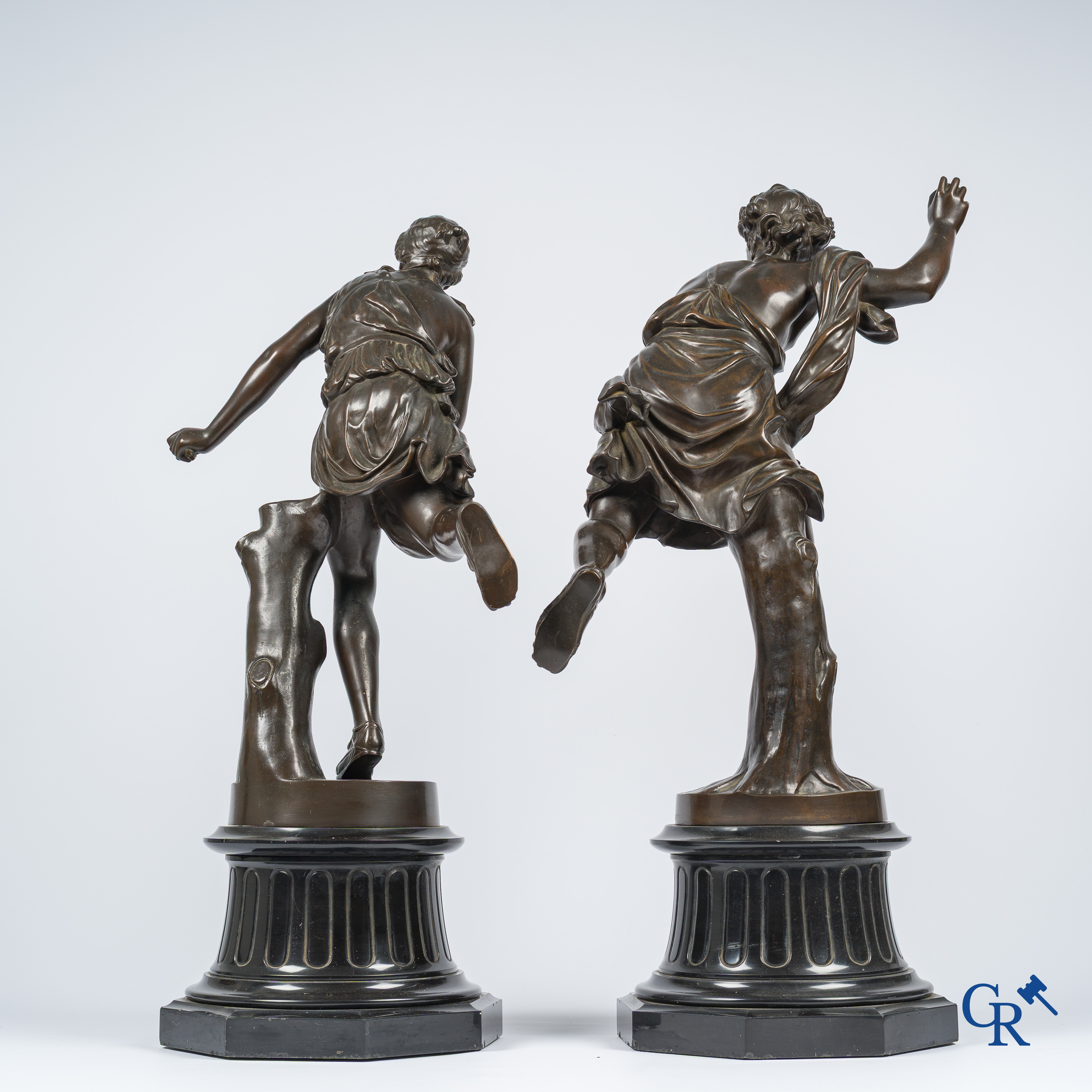 Pierre Lepautre en Guillaume Ier Coustou (naar). Atalante en Hippomène. Imposant paar bronzen beelden, circa 1880.