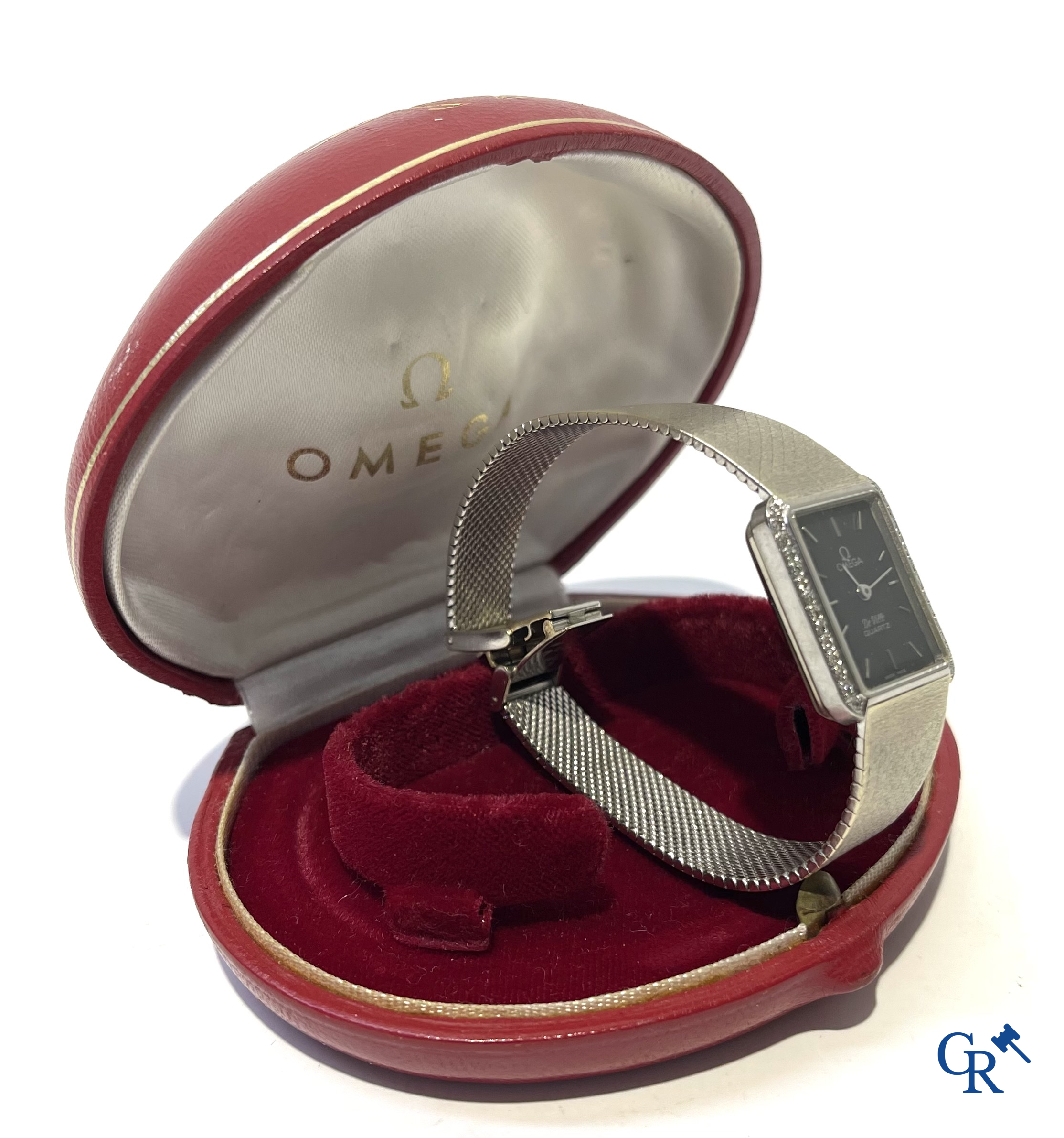 Omega De Ville, damespolshorloge in wit goud 750°/00 en kleine briljanten. Quartz. Zwitsers werk.