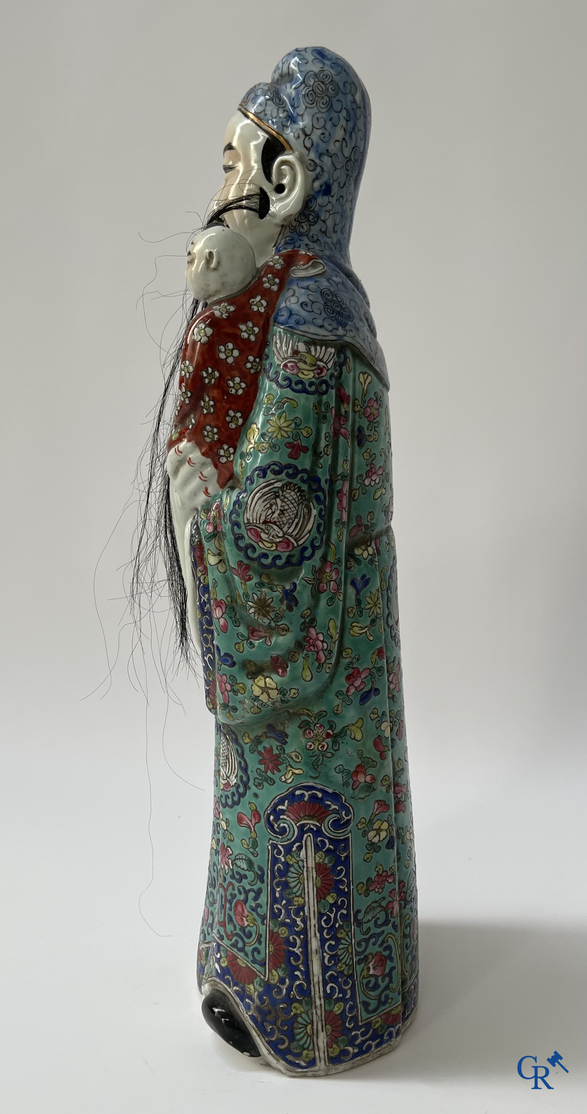 Art Asiatique, porcelaine chinoise. 3 figures d'immortels en porcelaine famille rose. 19ème siècle.