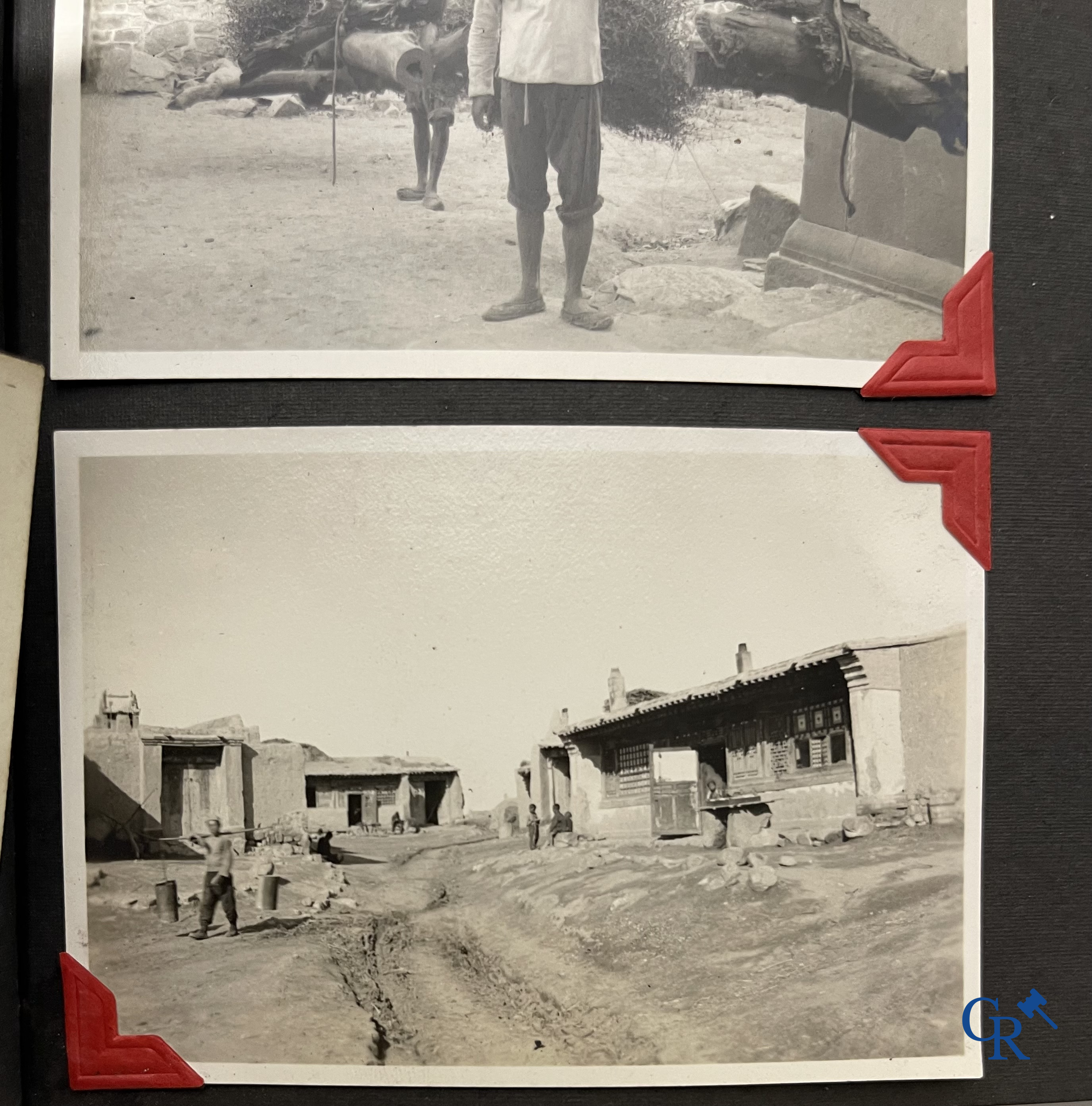 Aziatica, een belangrijk album met reisfoto's uit China. Onder andere Datong, Peking, Beijing, Hohhot, enz. Circa 1900.