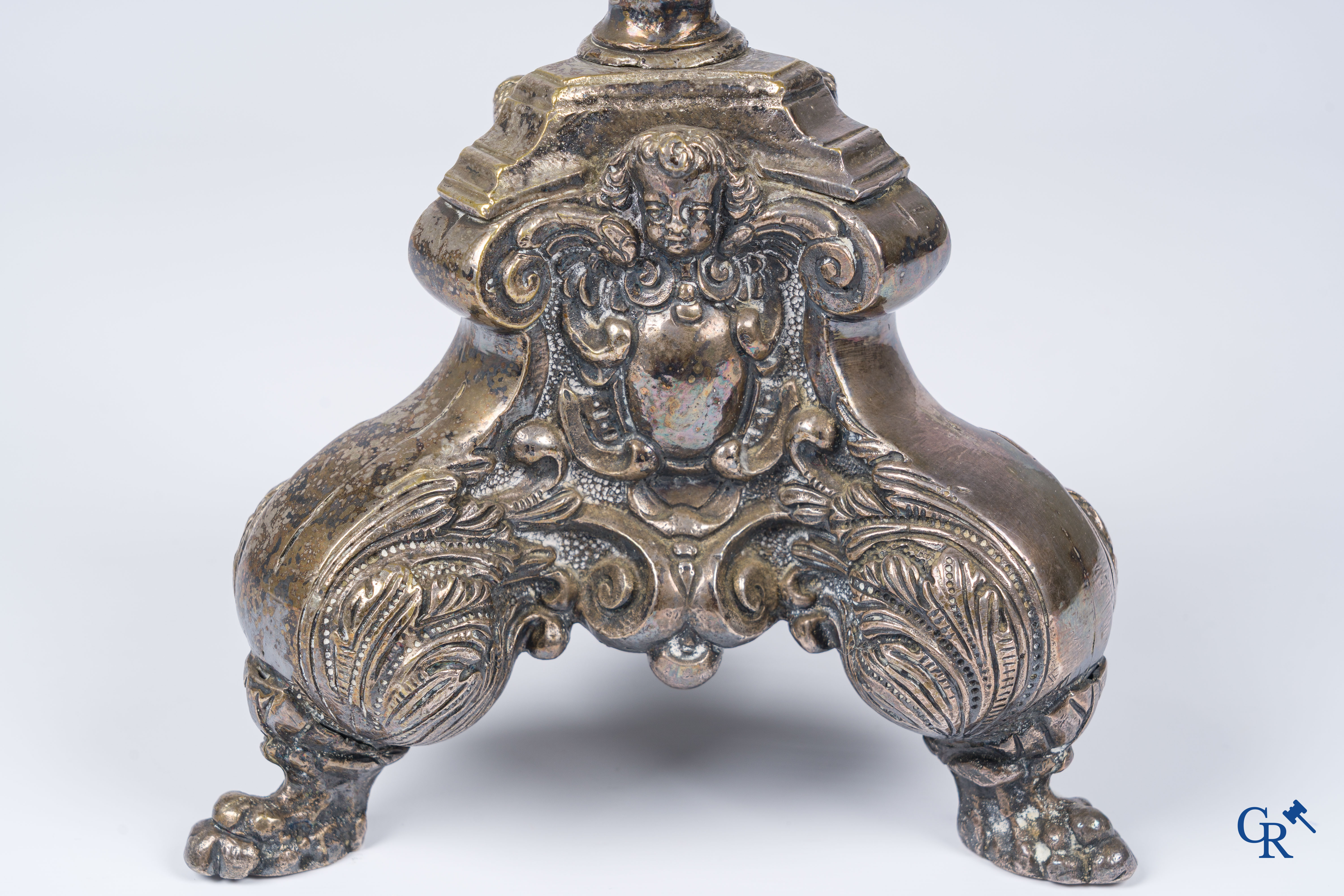 Religious objects. A large silver-plated bronze crucifix. Baroque, 17th-18th century.