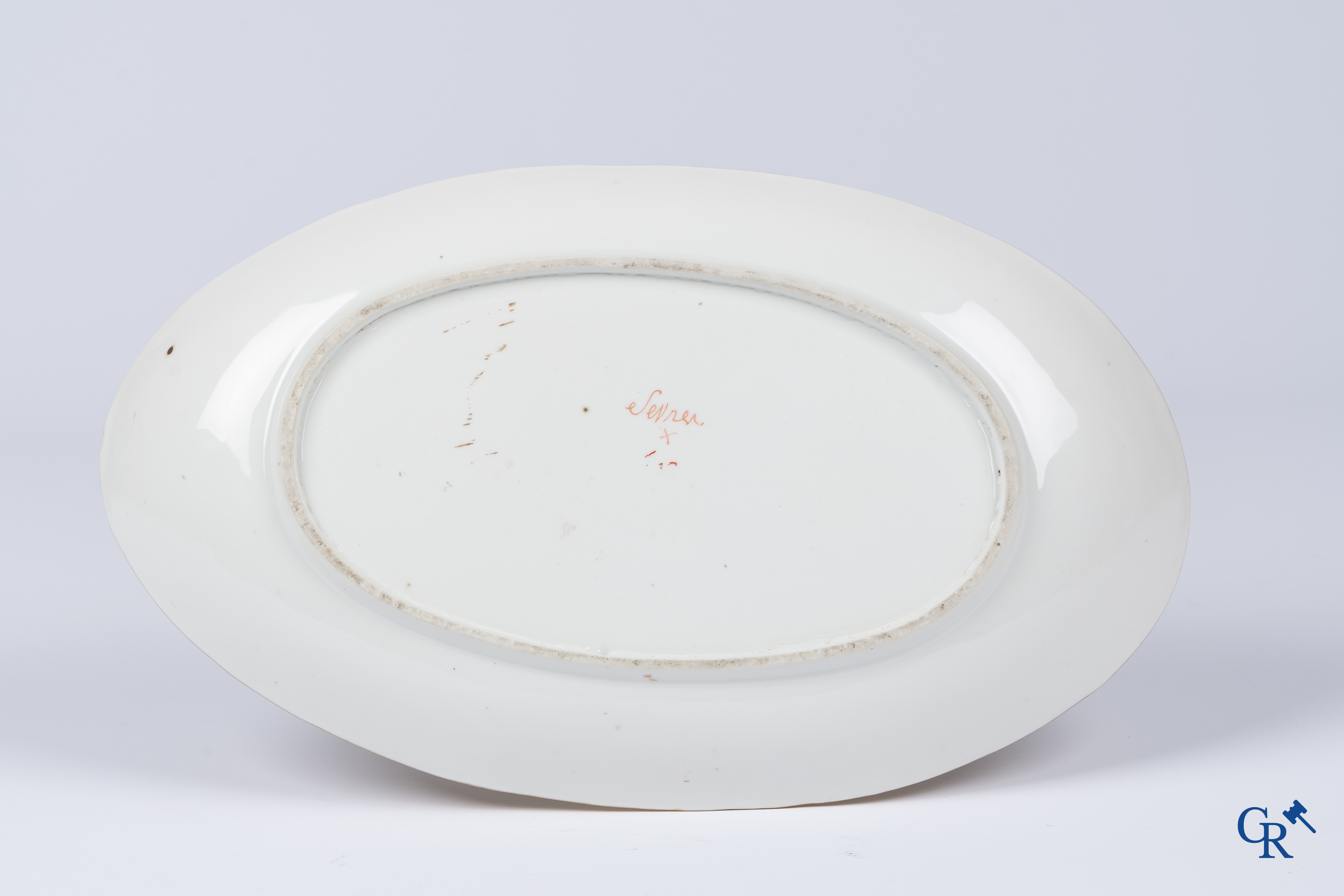 Manufacture nationale de Sèvres. Oval Sèvres tortoiseshell-ground form piece. Consulate, circa 1802.