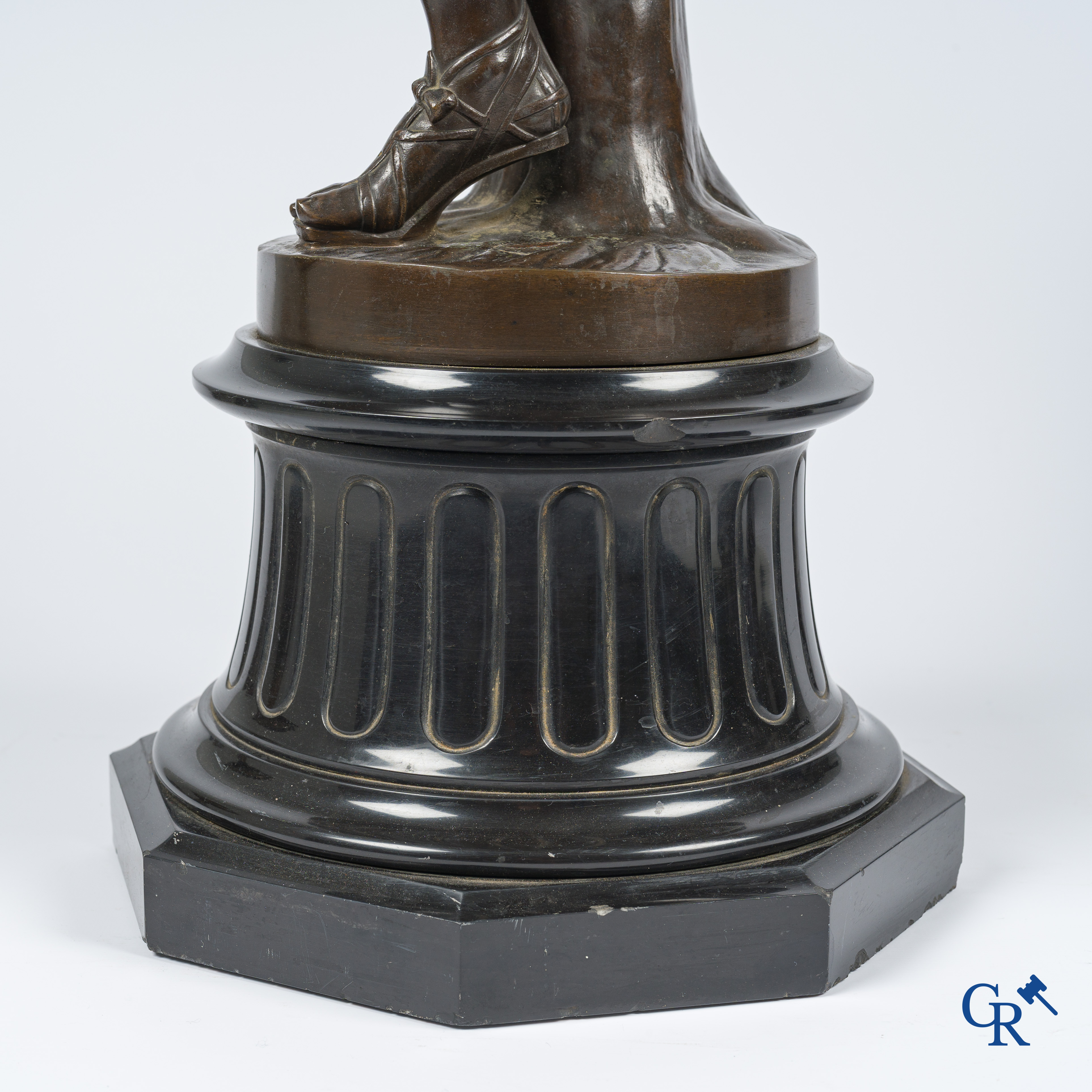 Pierre Lepautre en Guillaume Ier Coustou (naar). Atalante en Hippomène. Imposant paar bronzen beelden, circa 1880.