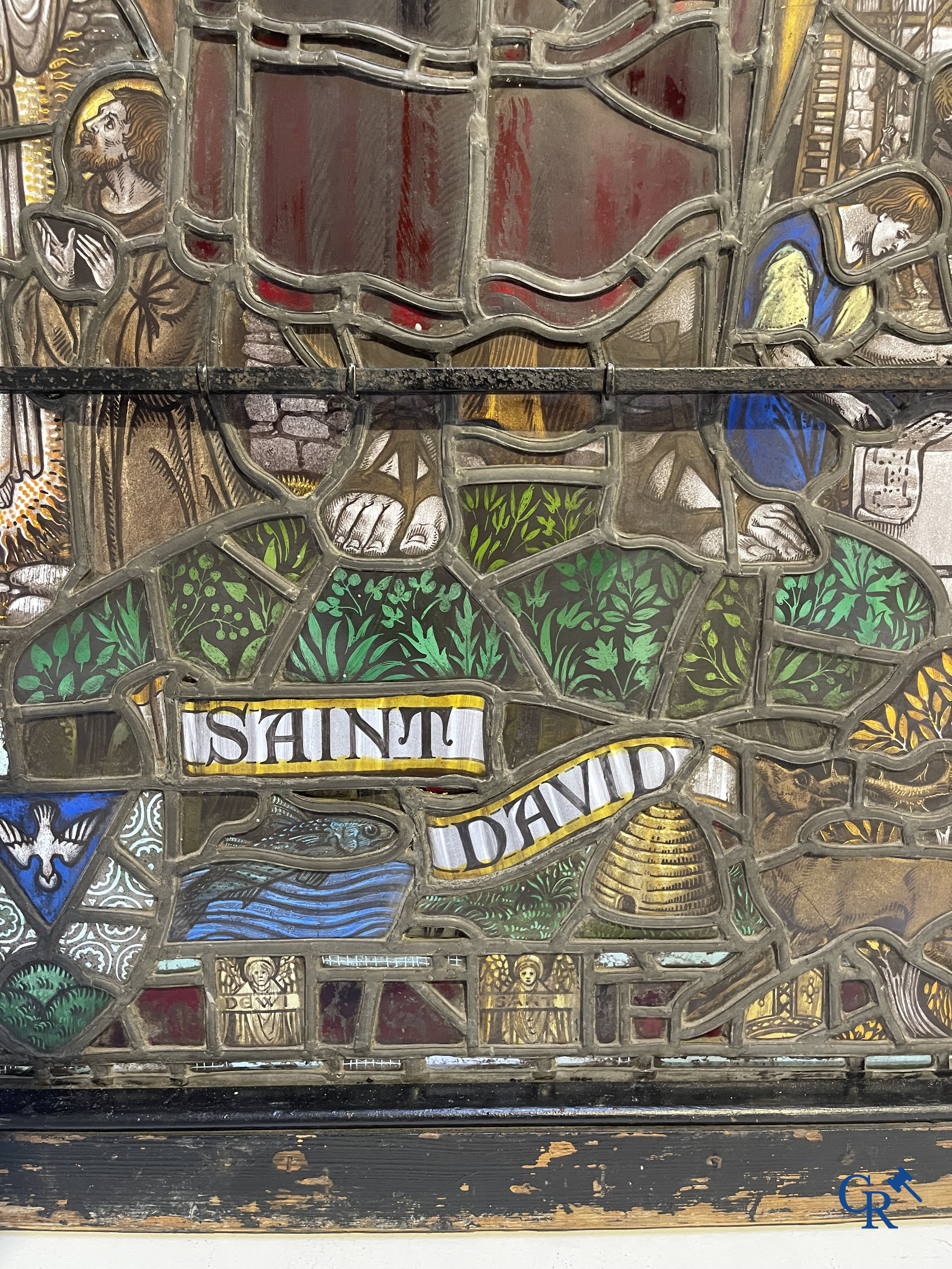 Religious objects, an exceptional stained glass with an image of Saint David. 19th century.