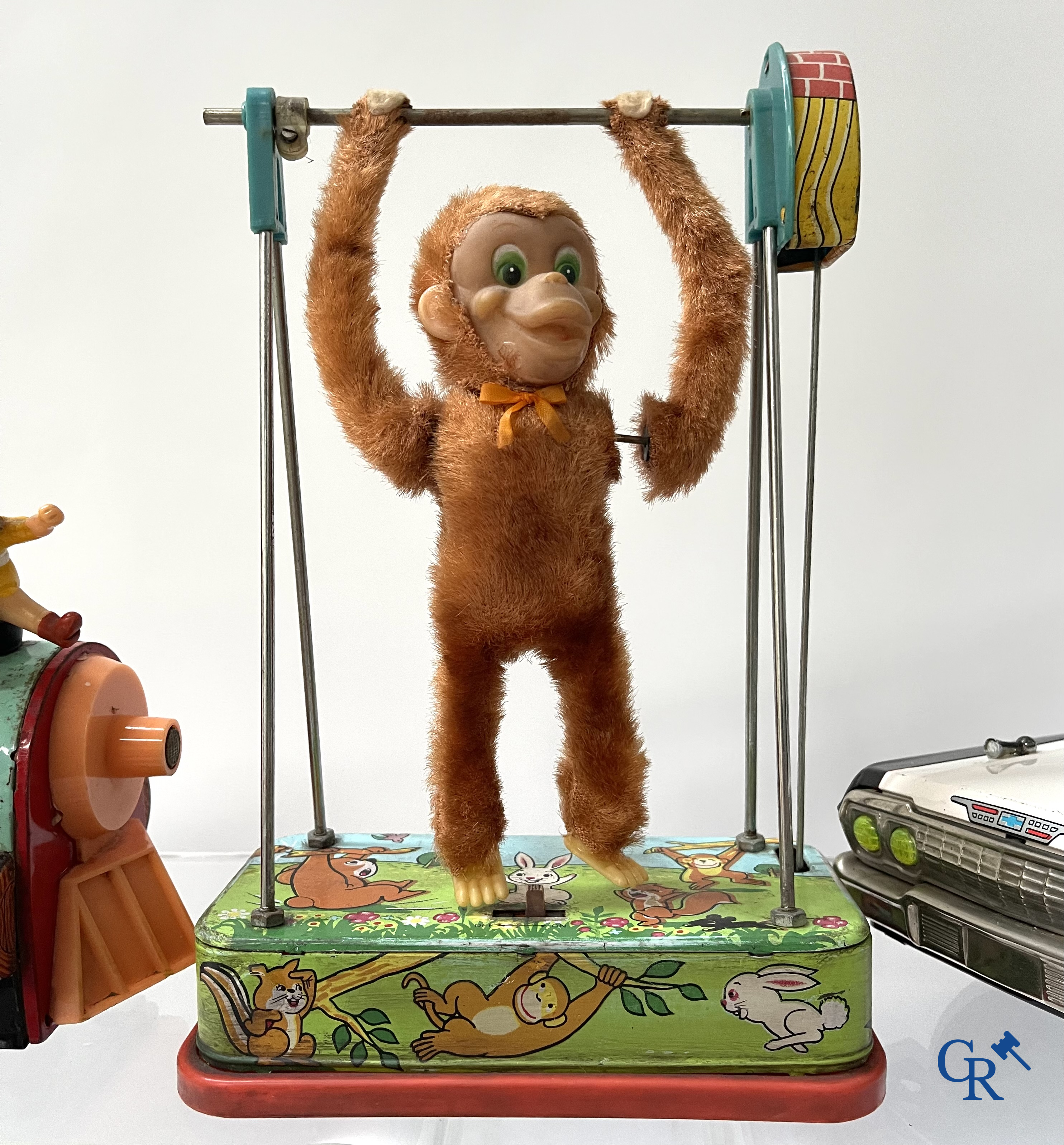 Oud speelgoed, een groot lot mechanisch blikken speelgoed, hoofdzakelijk Western Germany en Japanse makelij.