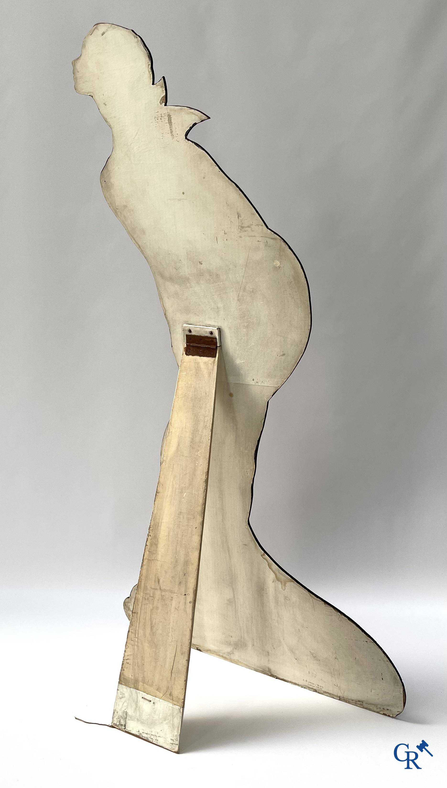 Elizabeth Arden, une grande publicité de vitrine pour les produits de beauté d'Elizabeth Arden. Vers 1950.