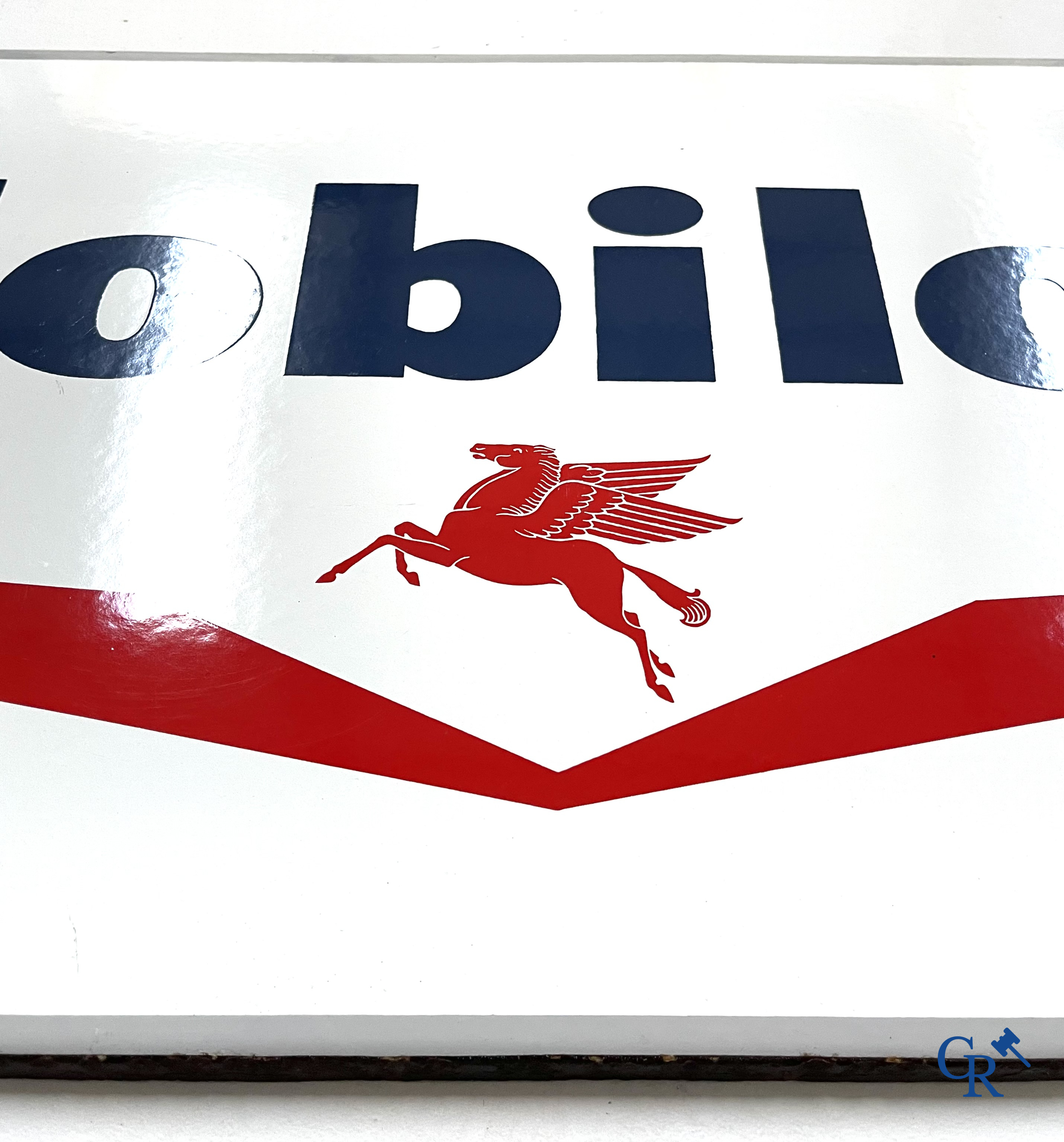 Mobiloil, Enamel advertising sign with grey border and the Mobiloil Pegasus. Emaillerie Belge, T.P. Bruxelles 1953.