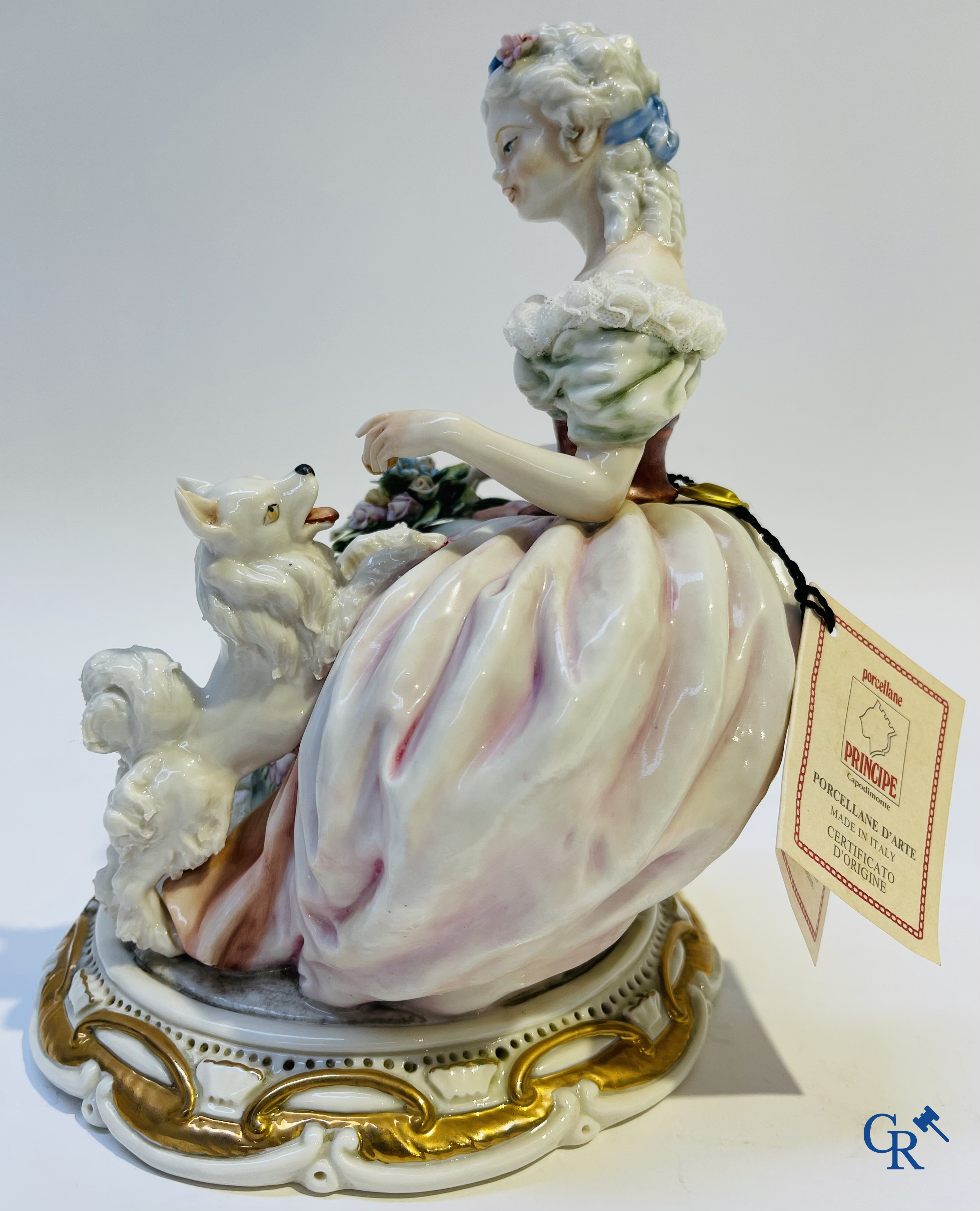 Porcelain: Capodimonte: 2 groups in Italian porcelain with lace.