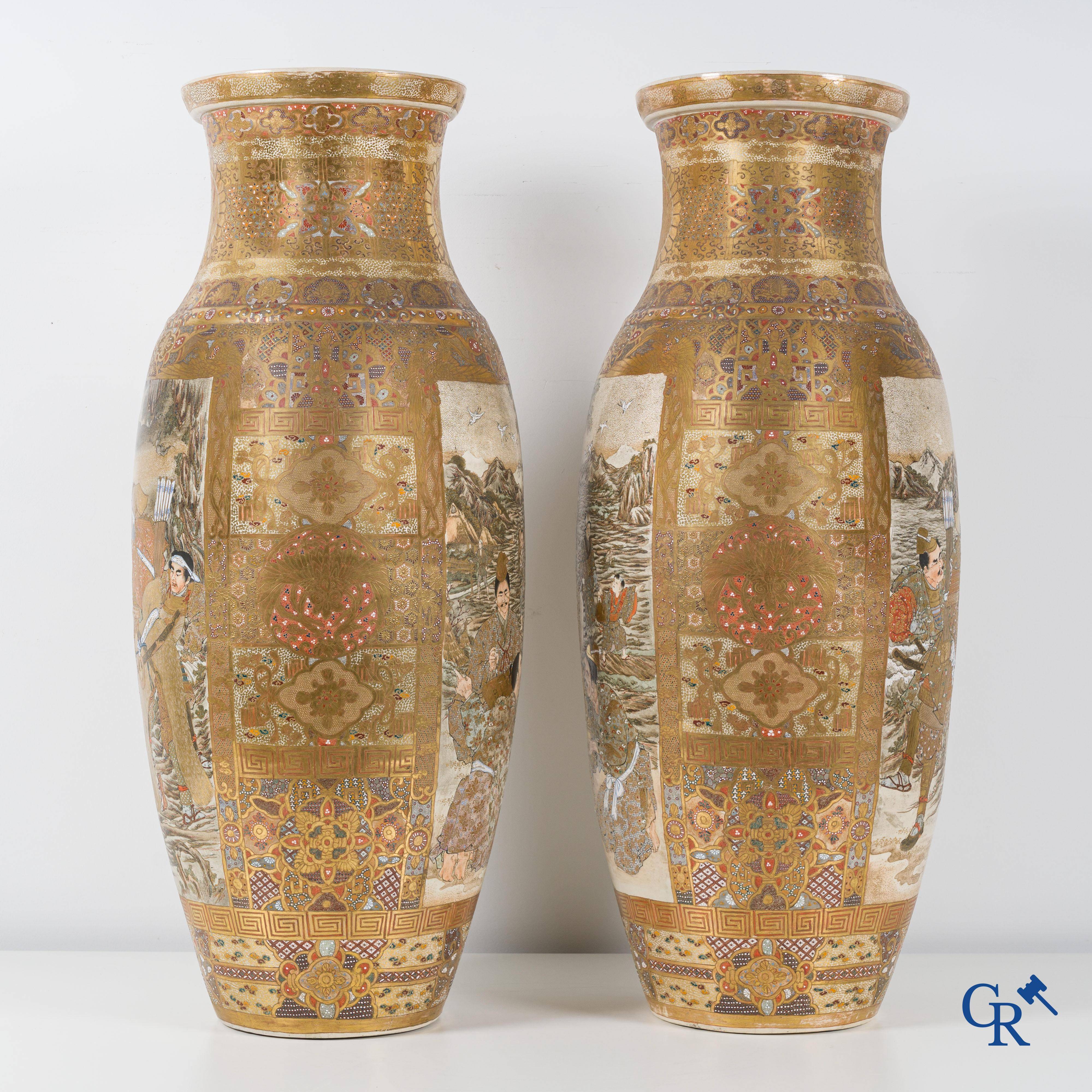 Asian Art, Japanese porcelain, an exceptional pair of large and finely decorated Satsuma vases. Meiji period.