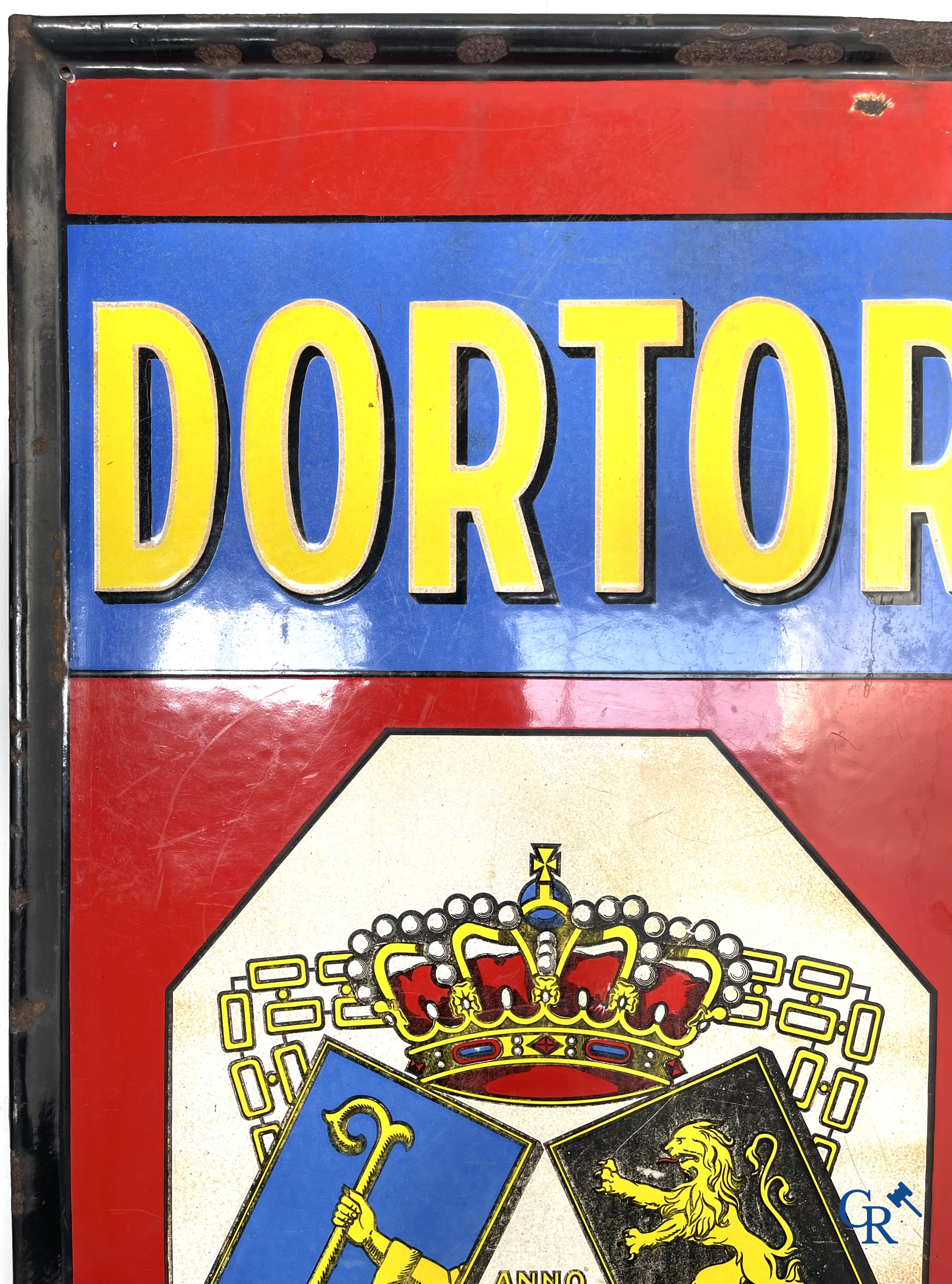 Dortor Hougaerde, Bock Munich. Emaille reclamebord uit 1939 voor de Brouwerij van Hougaerde. Email. Koekelberg.