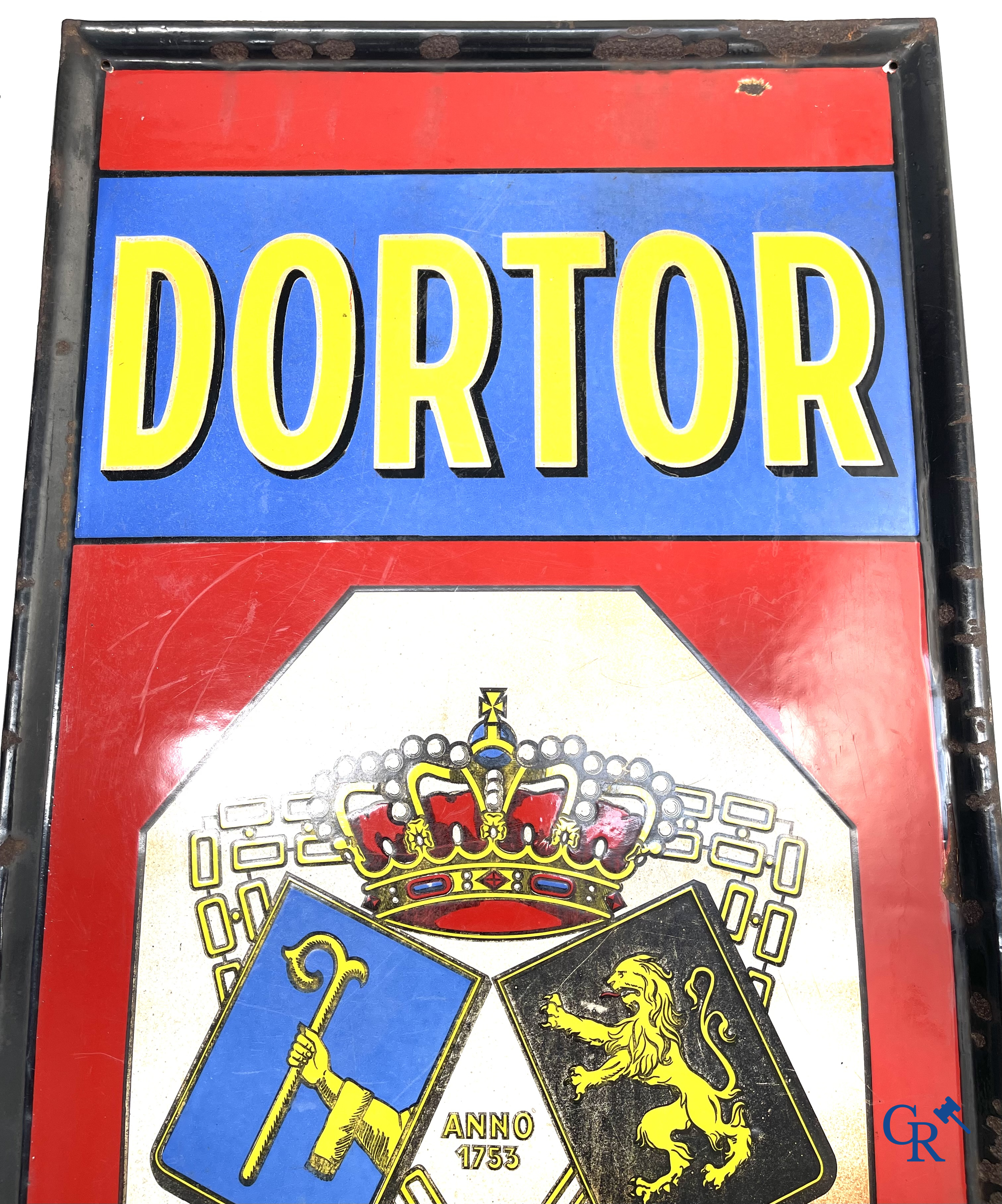 Dortor Hougaerde, Bock Munich. Emaille reclamebord uit 1939 voor de Brouwerij van Hougaerde. Email. Koekelberg.