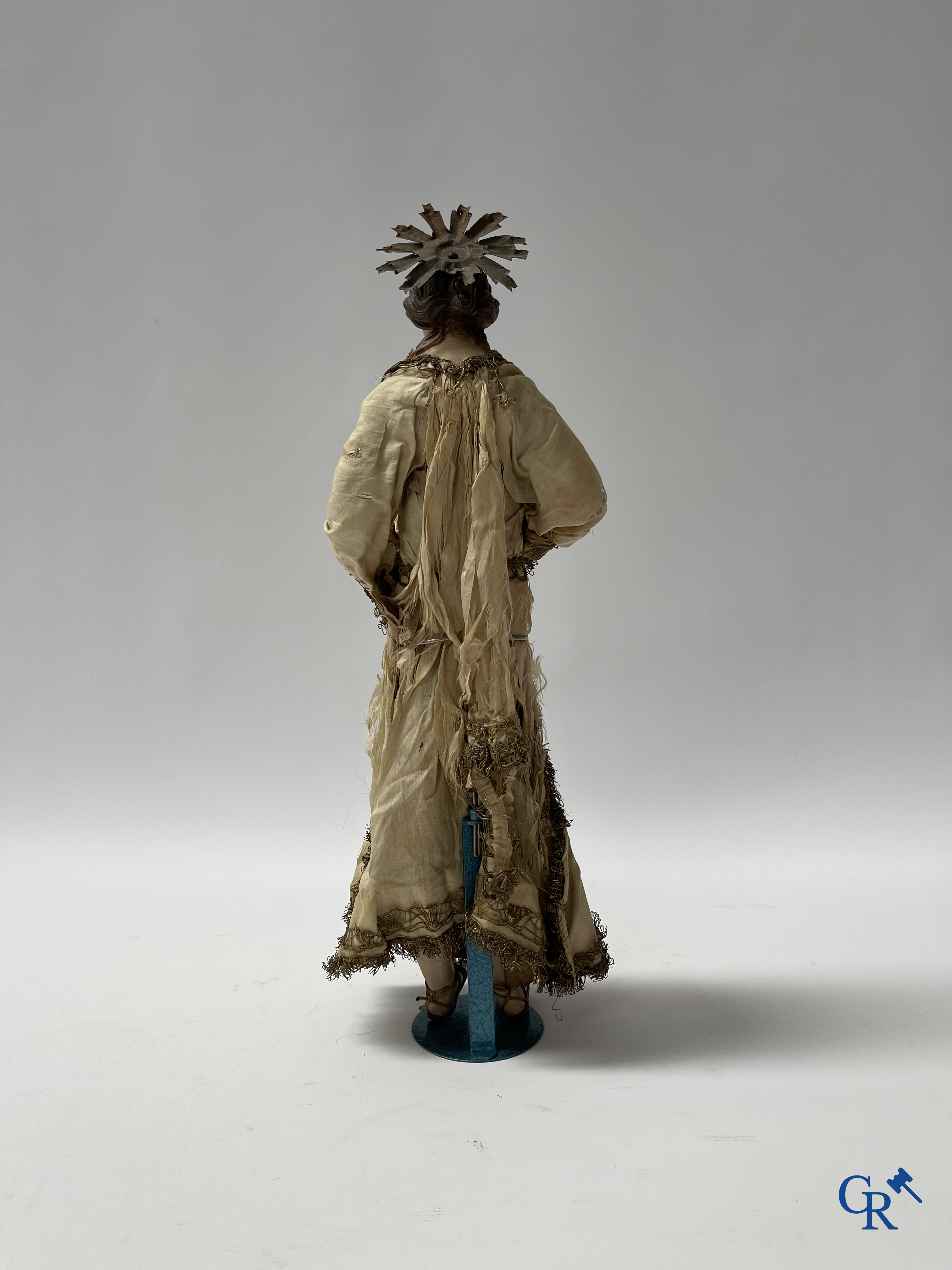 Religious objects, A pair of large Neapolitan santons with glass eyes. 19th century.