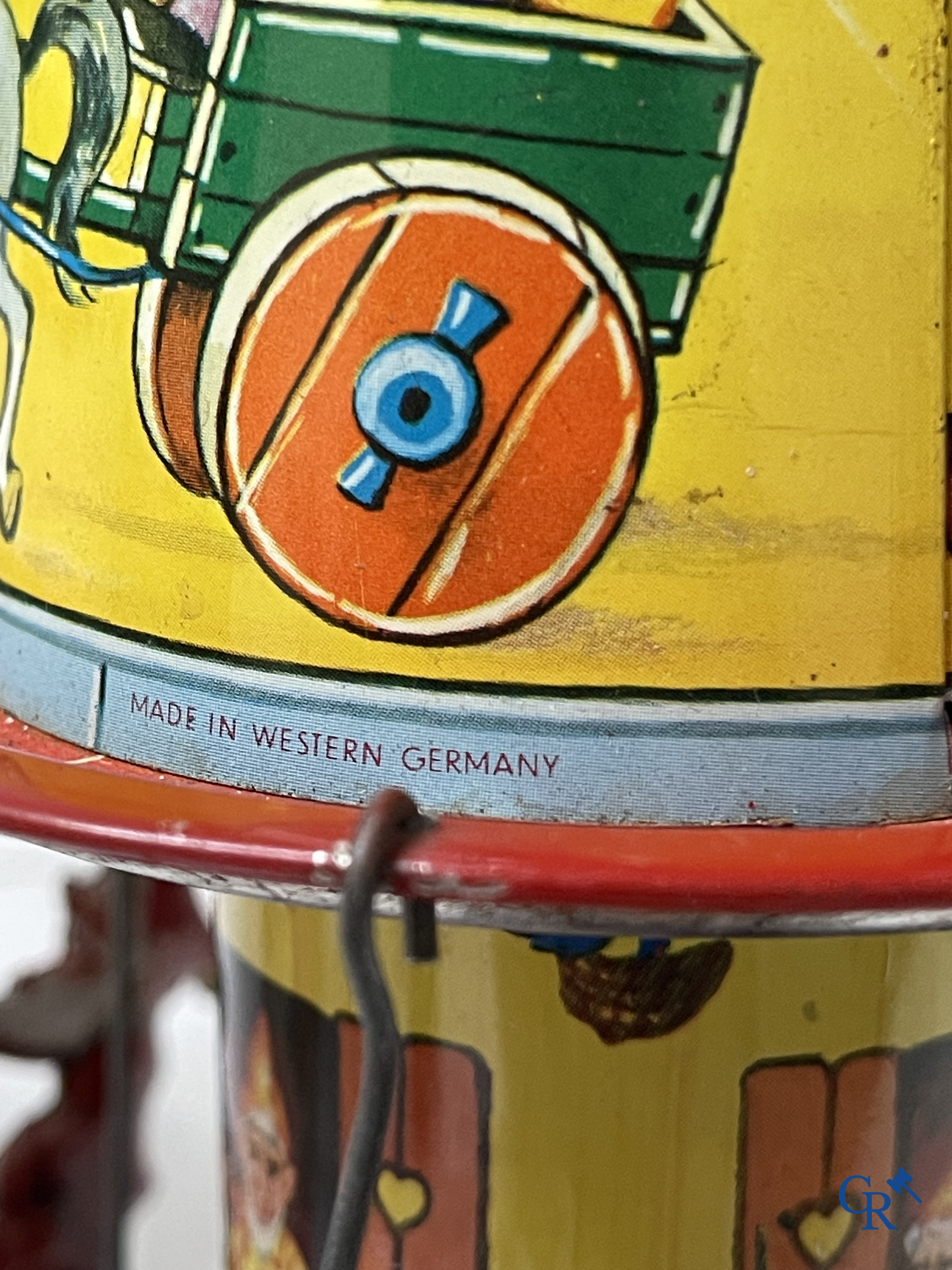Oud speelgoed, een groot lot mechanisch blikken speelgoed, hoofdzakelijk Western Germany en Japanse makelij.