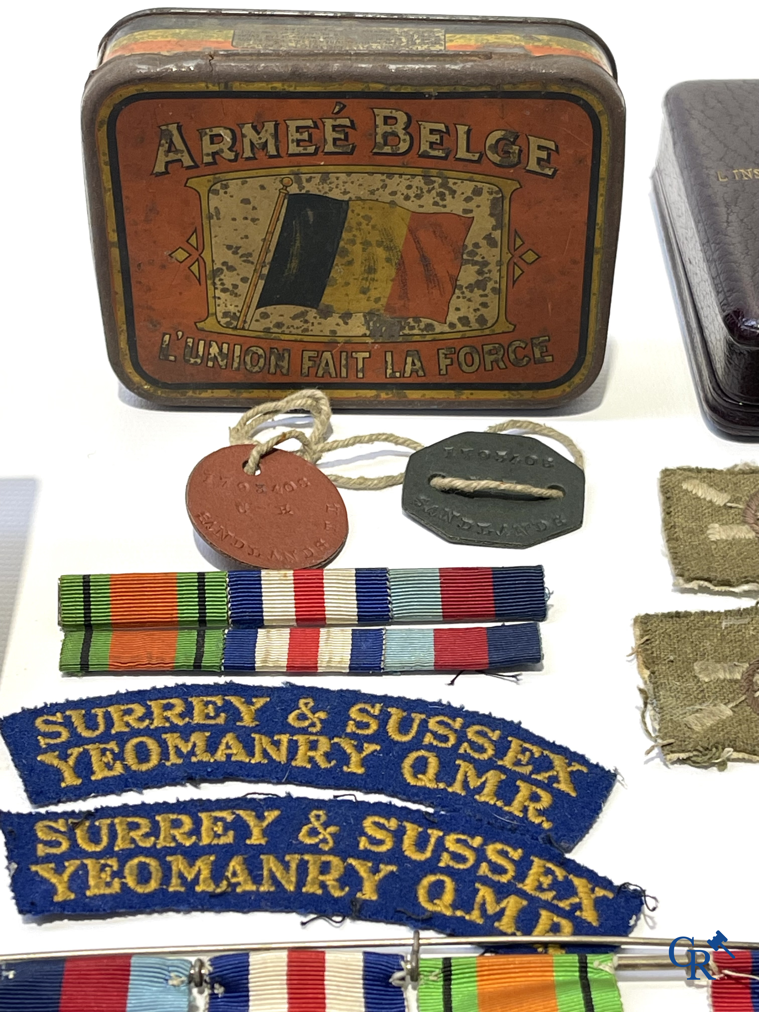 Interessant lot met medailles, eretekens en militaria.