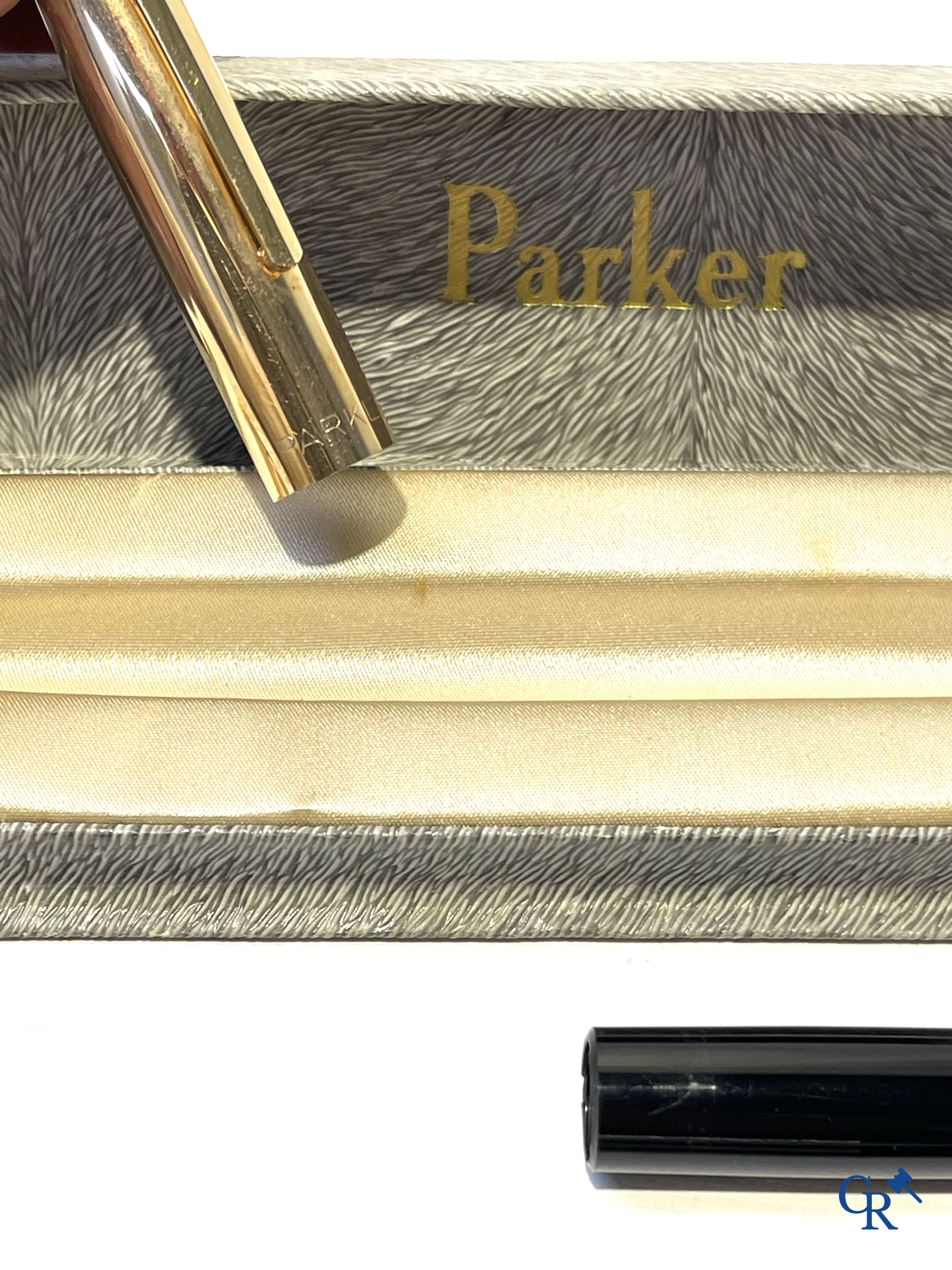 Parker. Parker fountain pen in original box. Made in USA, 12k gold, mint condition with original box.