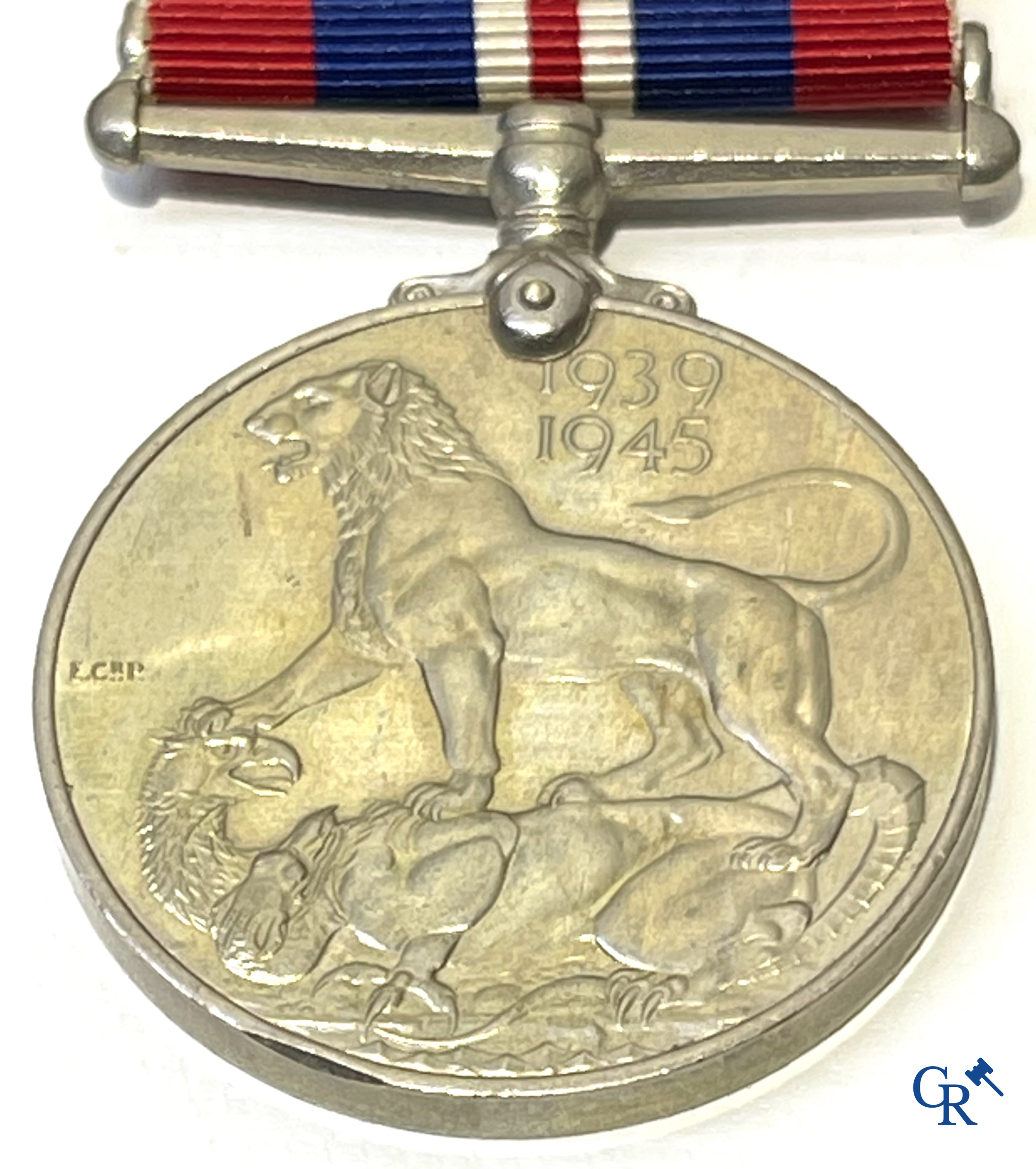 Interessant lot met medailles, eretekens en militaria.