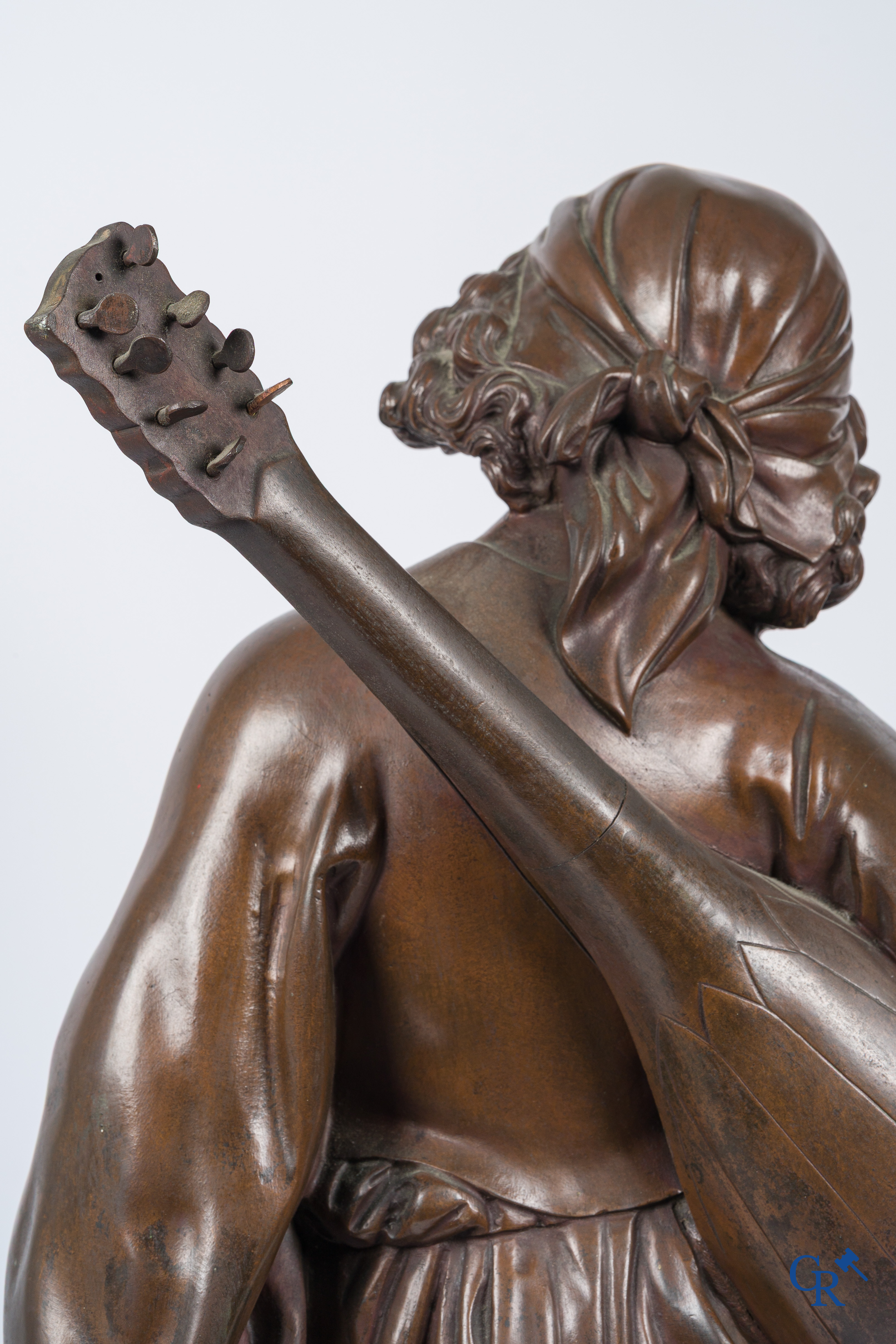 Alexandre Falguière (1831-1900) Groot bronzen beeld. Mignon. Gesigneerd A. Falguiere Paris 1879. Maison Marnyhac Paris.