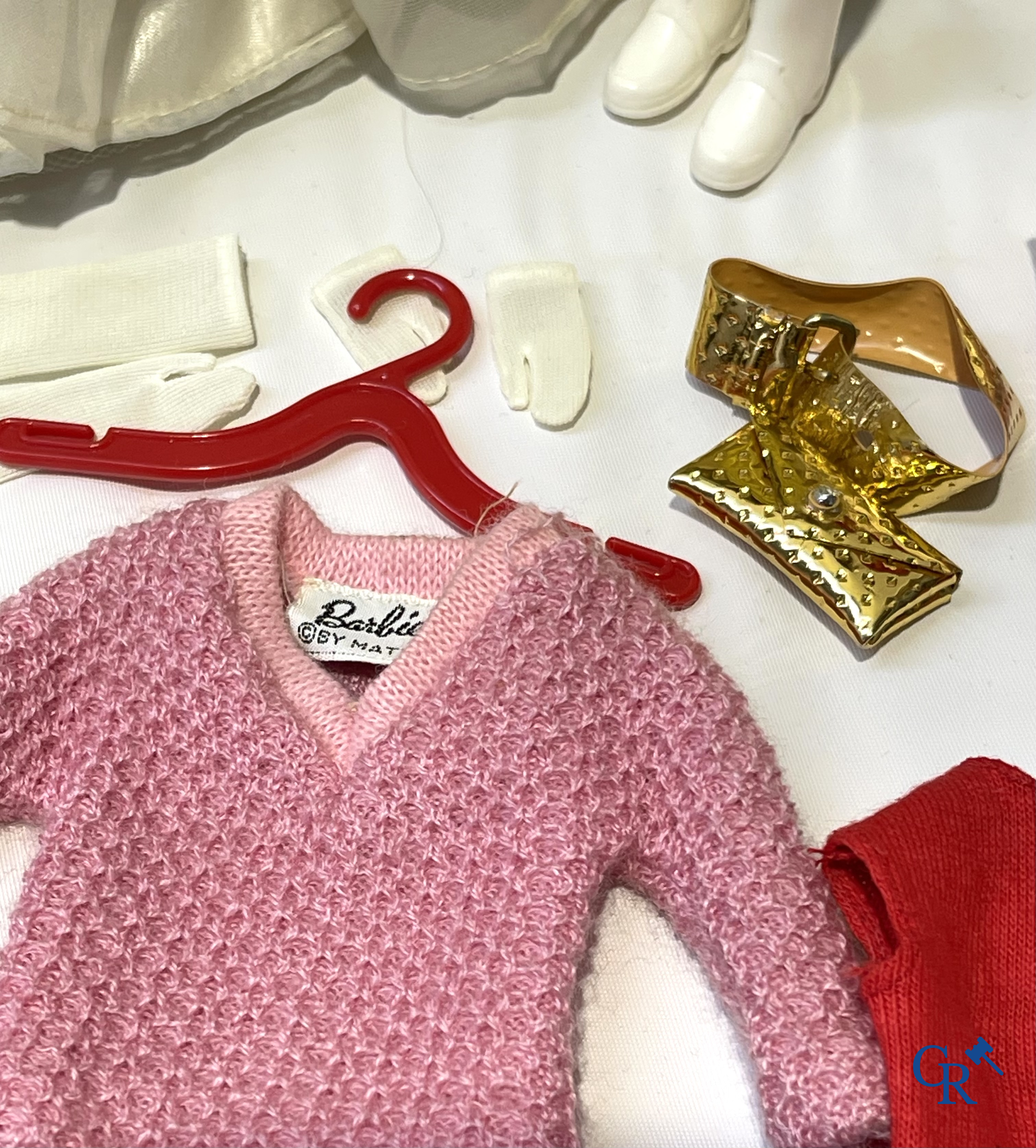 Old Toys. Mattel, a great lot of dolls and attributes. Barbie, Ricky, Skipper, Ken etc. 1960's and later.