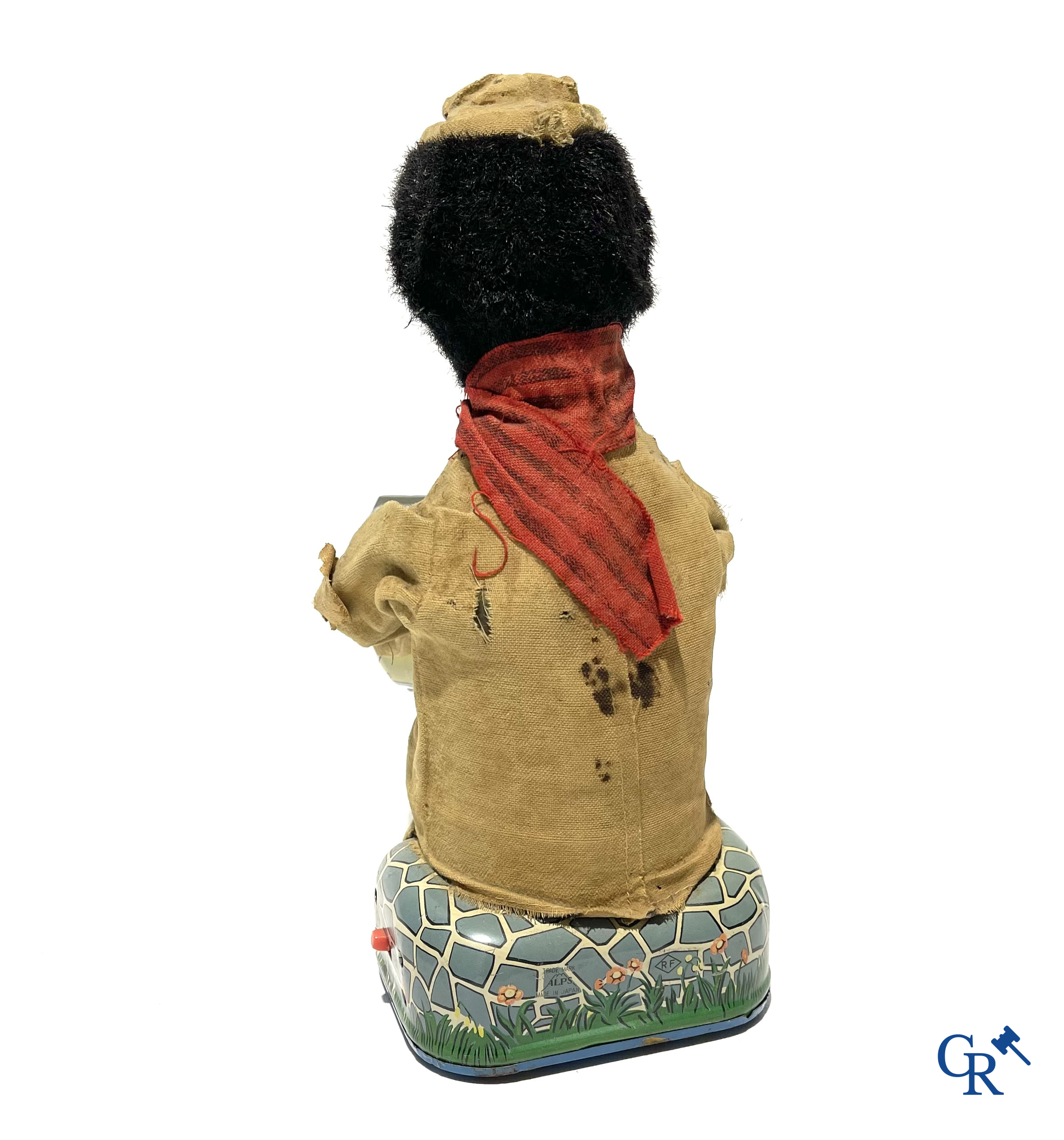 Oud Speelgoed. ALPS, Made in Japan. Battery toy in blik. Clown met accordeon en aapje. Jaren '60.