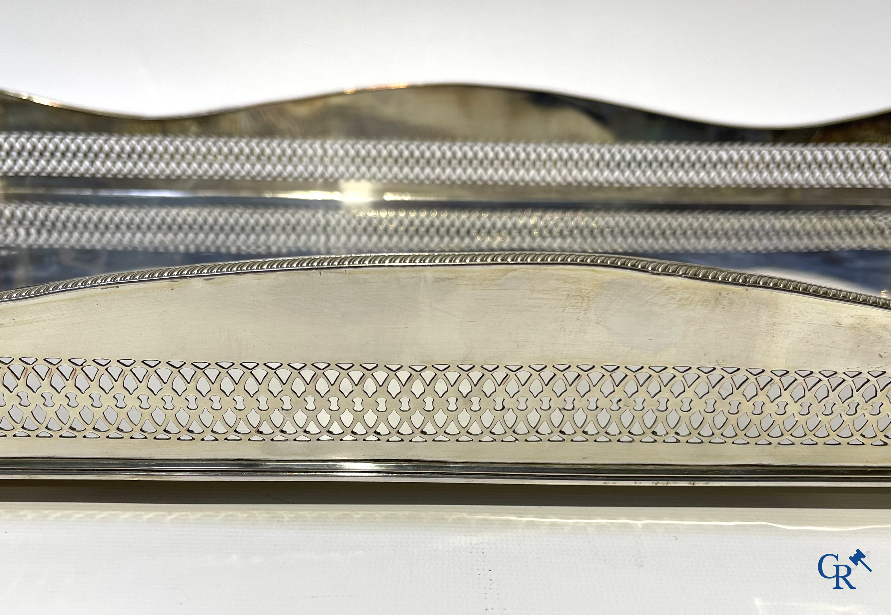 Pair of English sauce bowls with lid, a large rectangular tray and an octagonal tray in silver-plated metal.