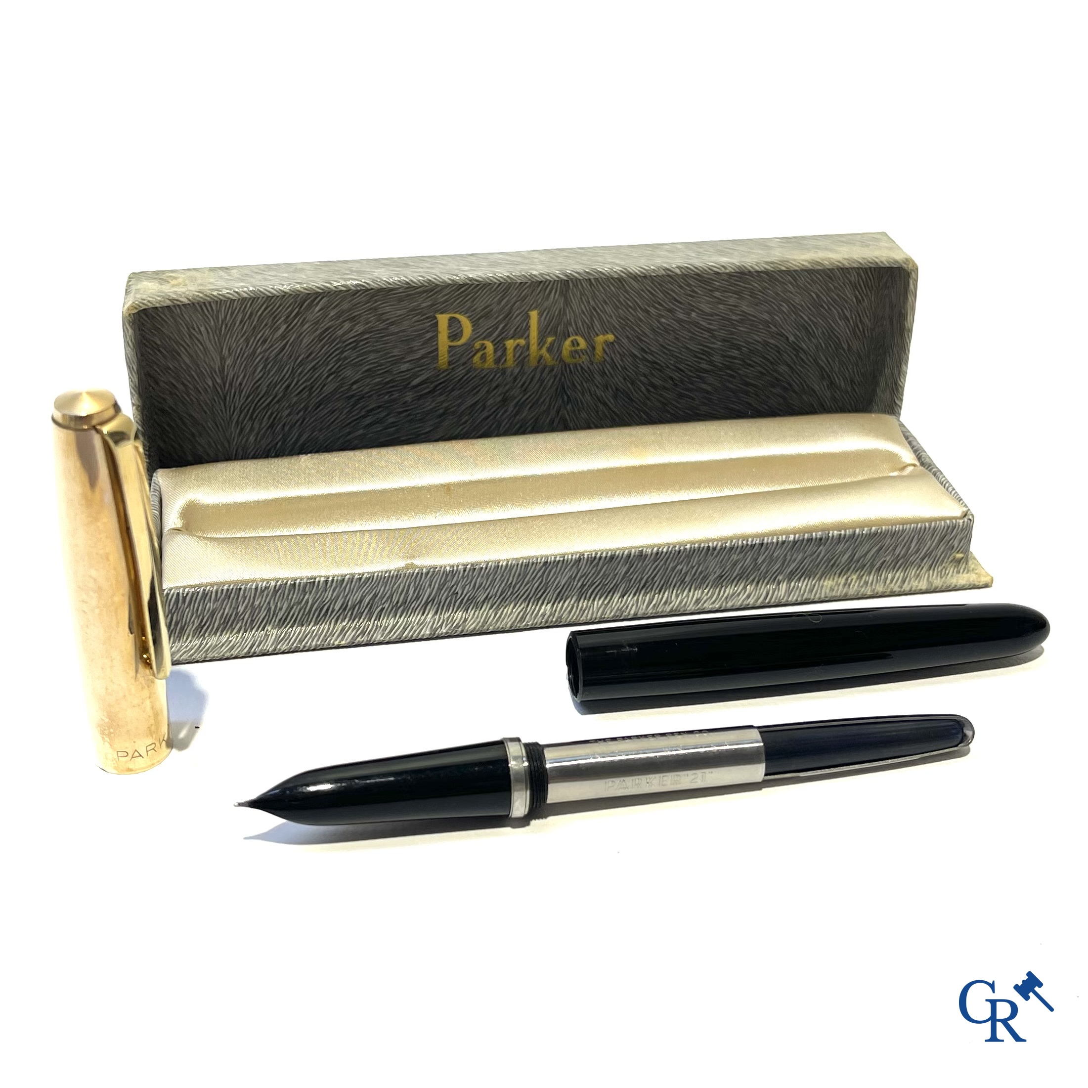 Parker. Parker fountain pen in original box. Made in USA, 12k gold, mint condition with original box.