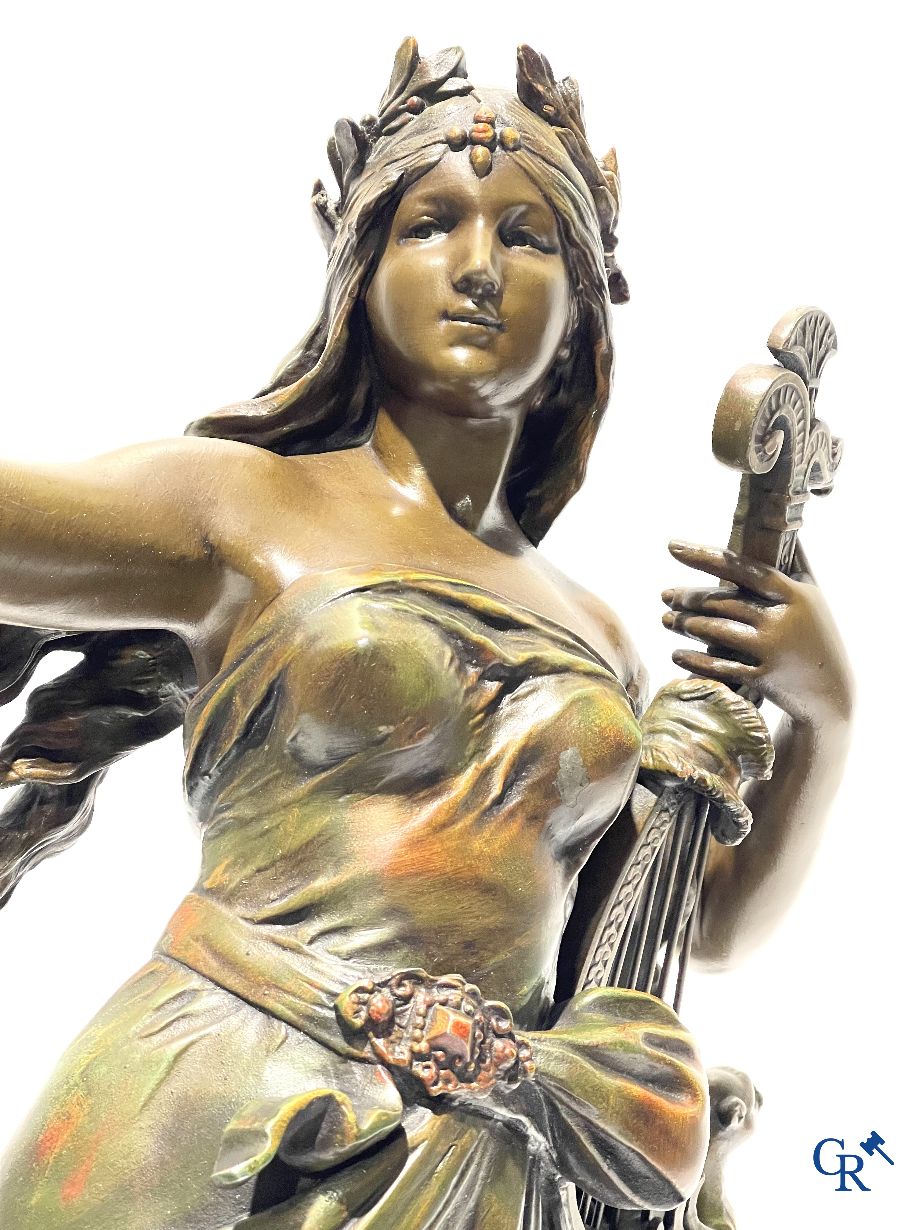 Auguste Moreau. La Pensée. Groot beeld in gepolychromeerd kunstbrons. Circa 1900.