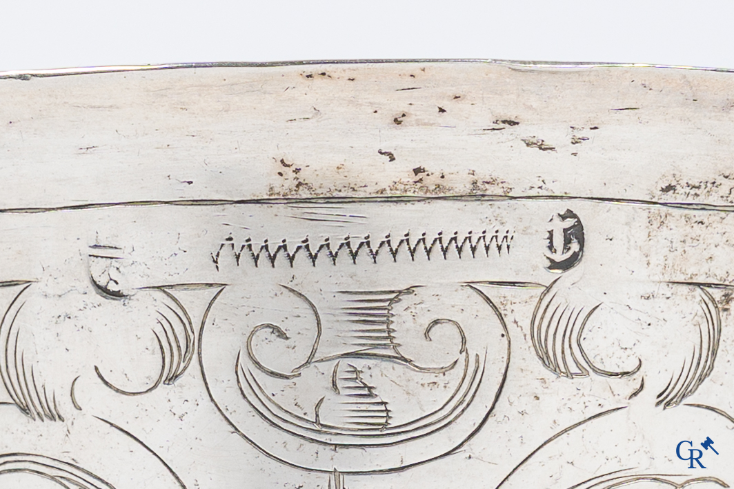 Holland, 17th century. Groningen cup in silver with Thaler of Osnabrück 1633 in the bottom. 