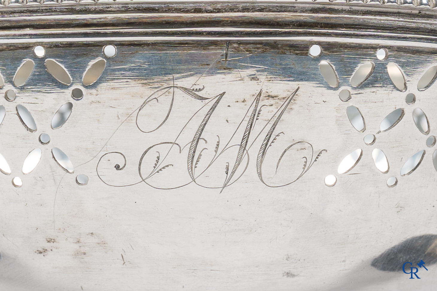 Silver. Three-legged table stove or "Réchaud à braises" No hallmarks visible. Probably Mons, early 18th century.