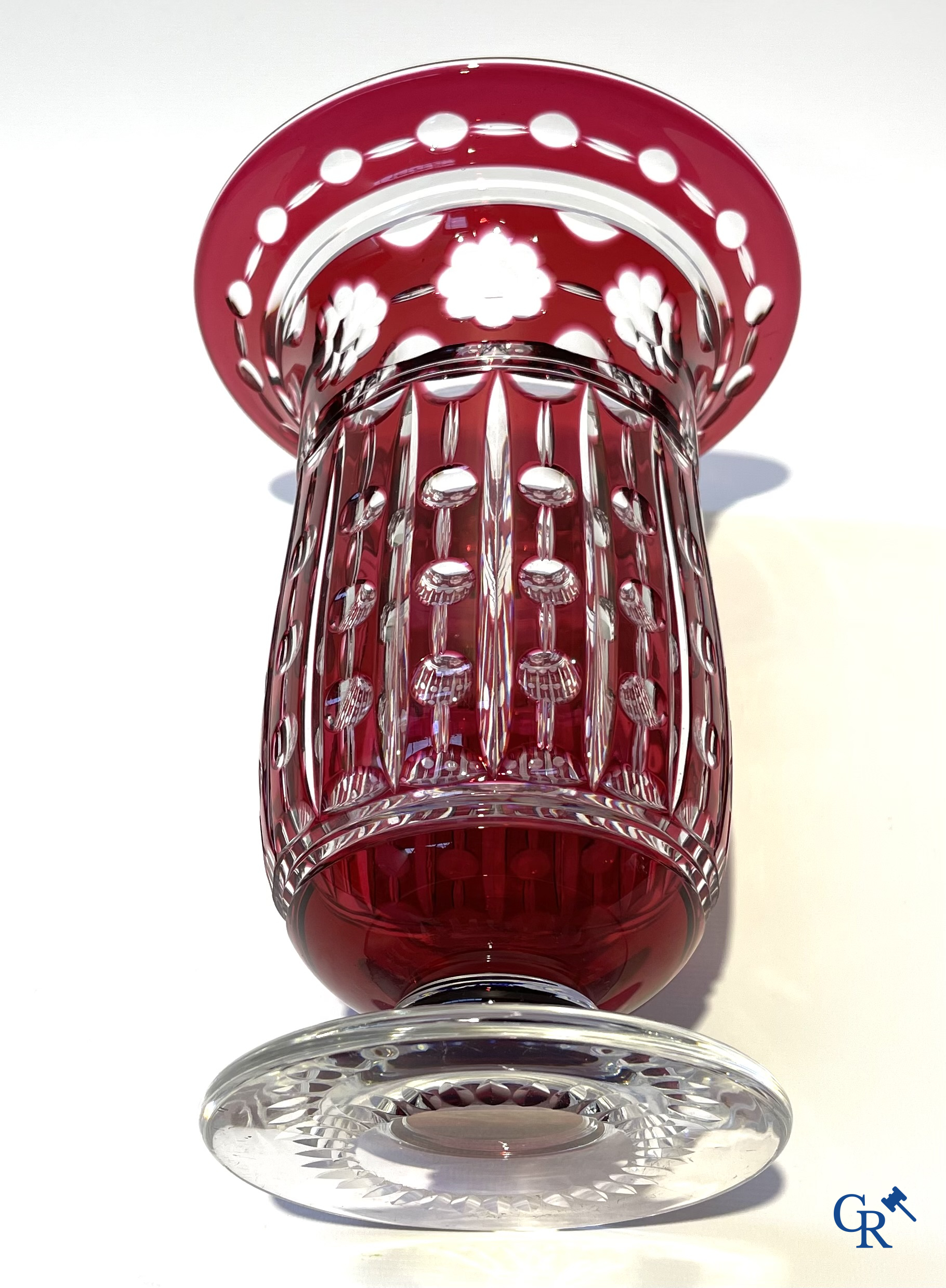 Val Saint Lambert. Art Deco vase in red and clear cut crystal.