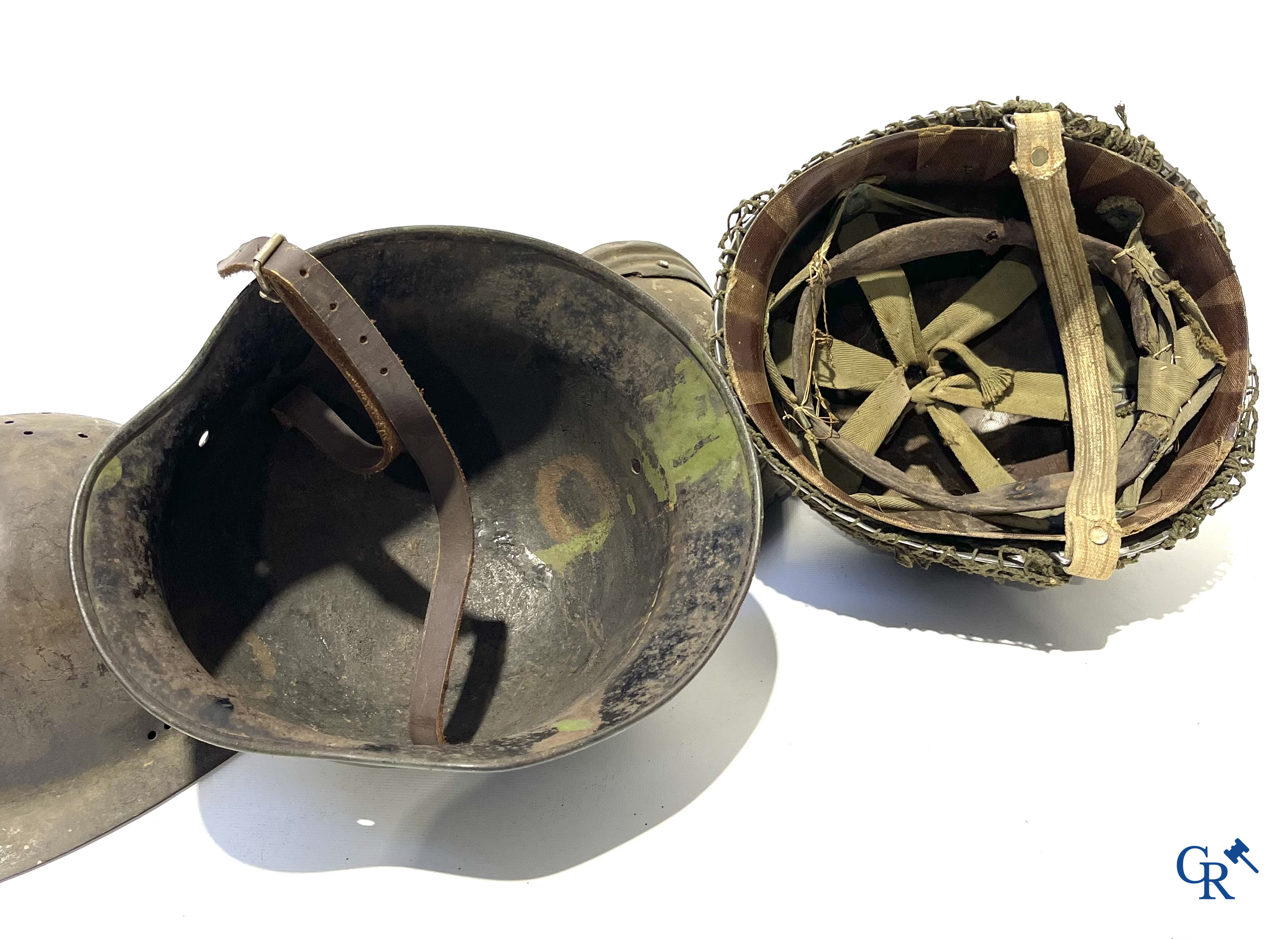 Militaria. Lot of 5 military headgear, some WWII including an officers cap from The Headline Hat Co., 1941.