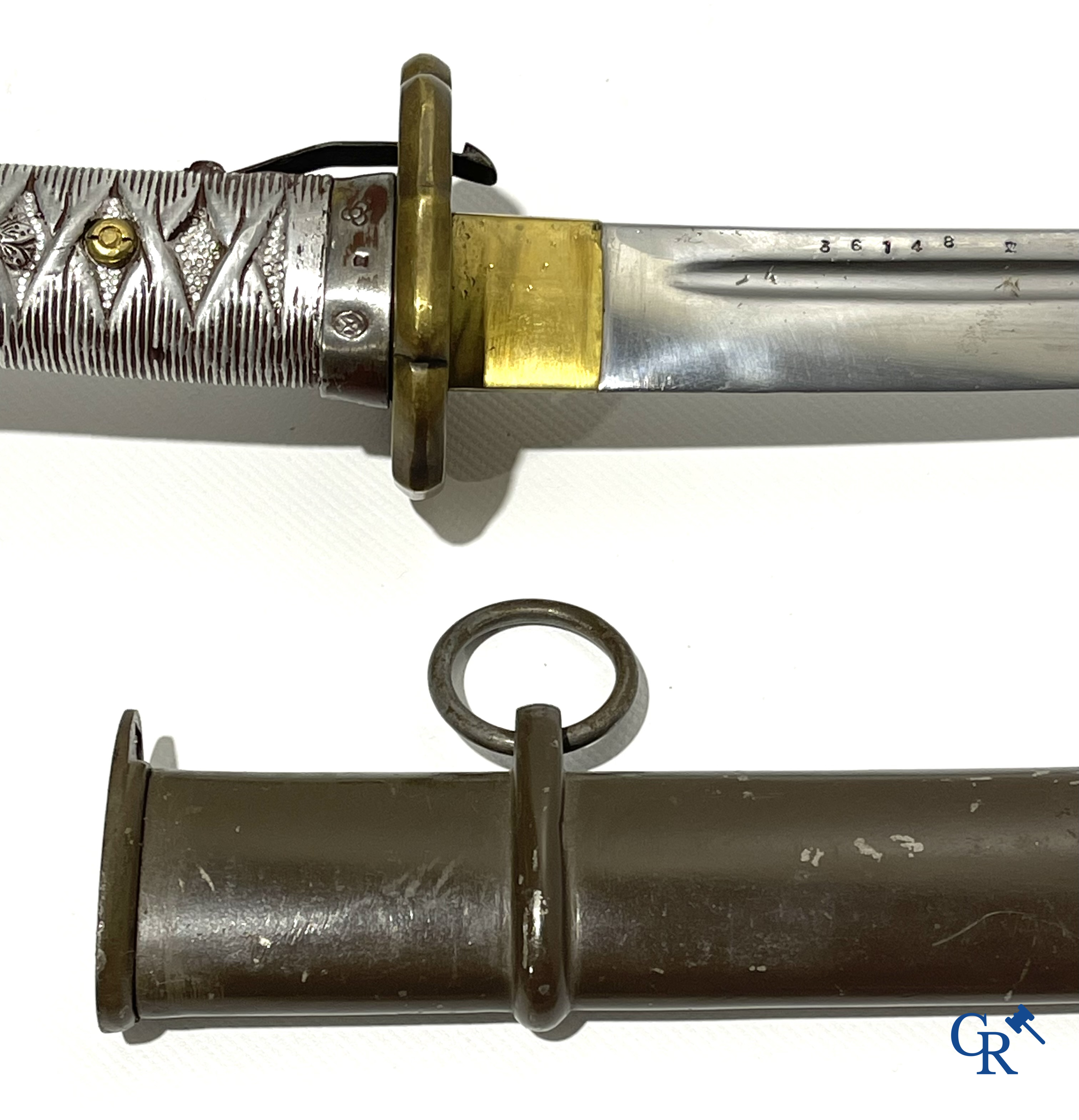 Japans militair Katana Samoerai zwaard met gelakte schede. Genummerd 36148.