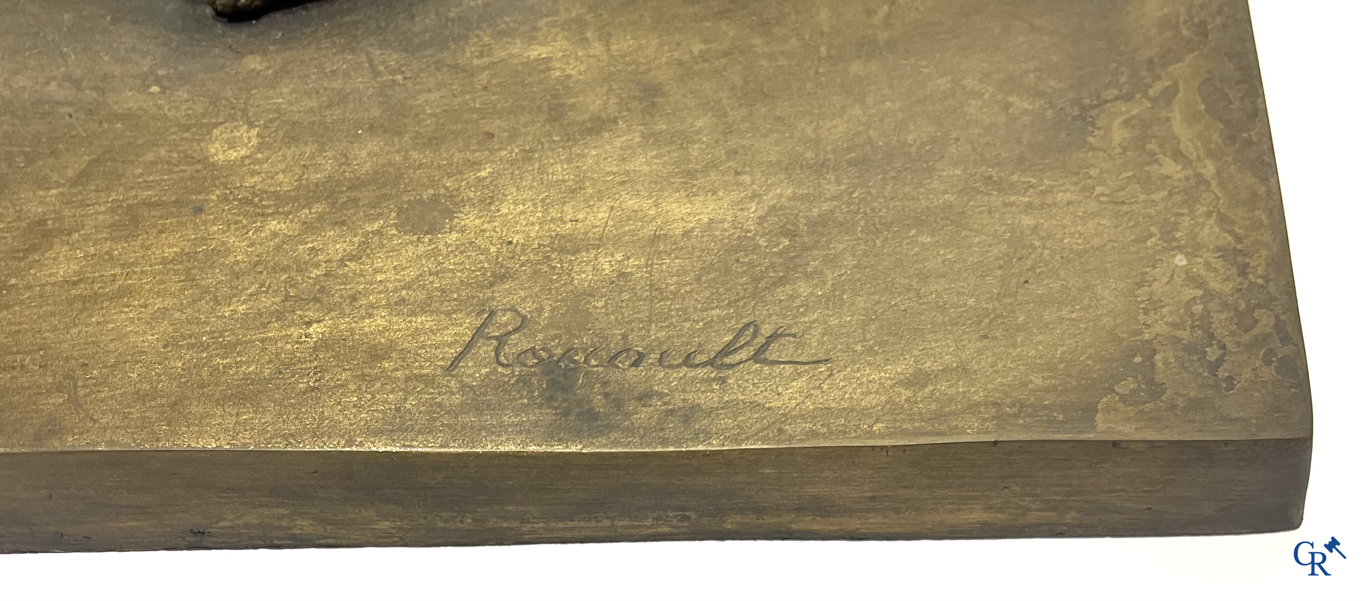 Groot bronzen beeld in Art Deco stijl. Dame met 2 honden. Gesigneerd Rouault. Postuum. 20 ste eeuw.