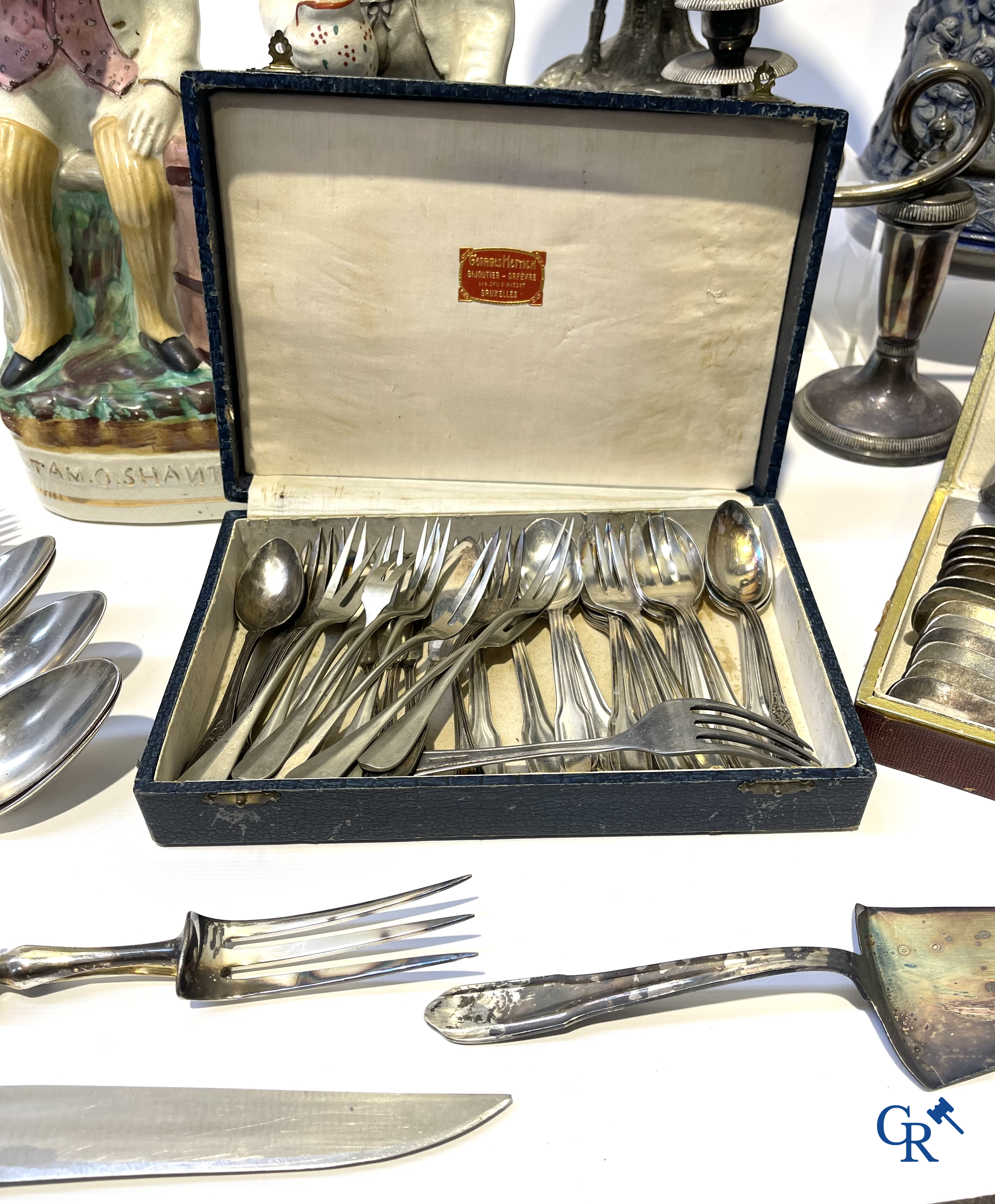 Lot antique items: Stafford, Vieux Paris, Grès, silver-plated cutlery, hunting sword 18th, palm tree Giuseppe Vasari, etc.